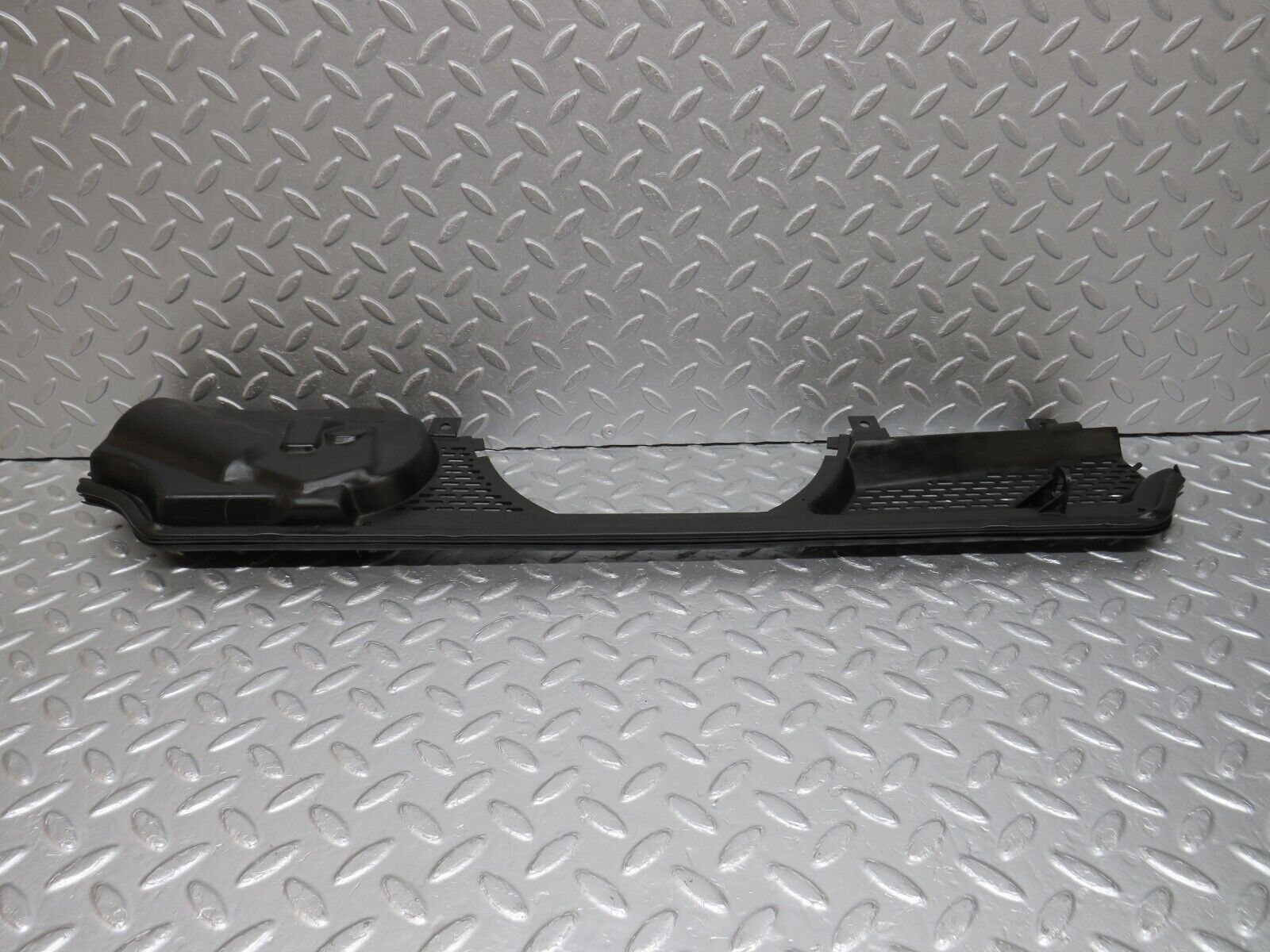 39360 Mercedes-Benz R129 320SL Coupe Windscreen Wiper Motor Cover Panel