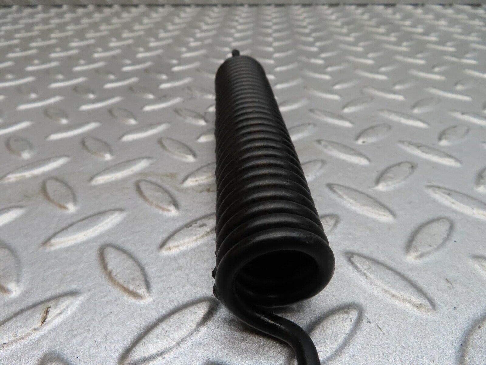 12680 Mercedes-Benz W108 280SE 3.5 Bonnet Hinge Spring