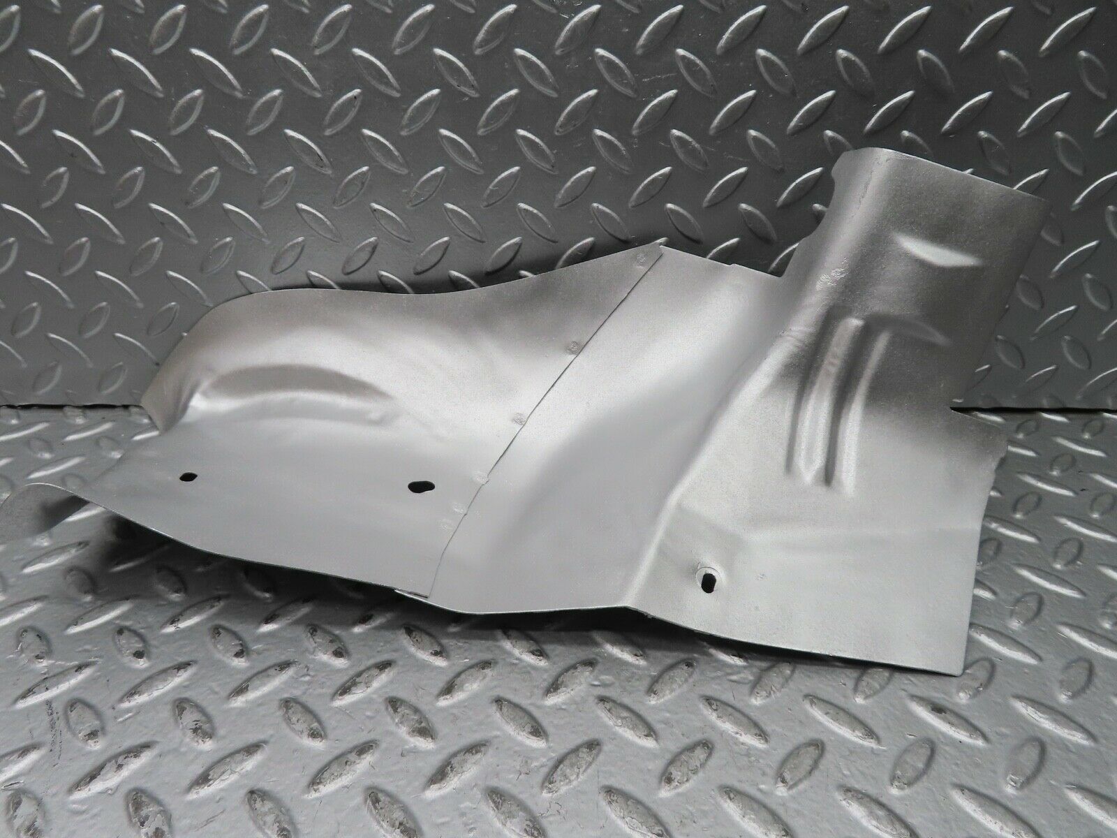 21676 Mercedes-Benz W126 300SE Exhaust Heat Shield