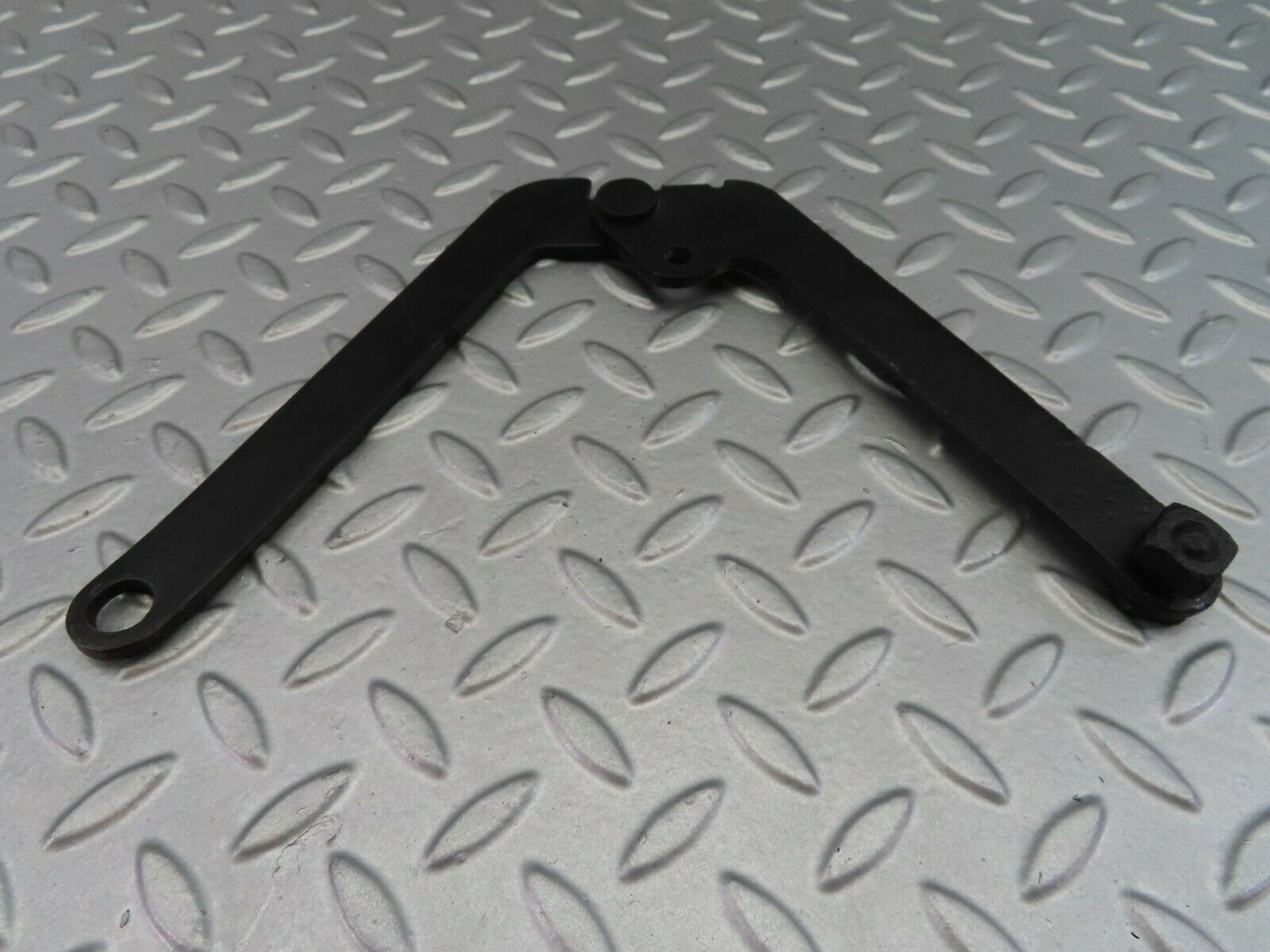 7357 Mercedes-Benz W116 450SE Bonnet Hinge Left Side