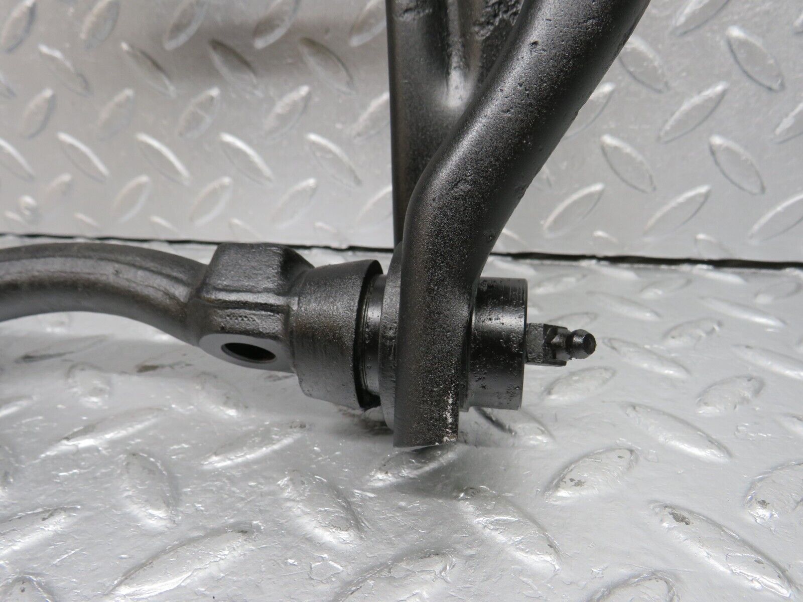 40387 Mercedes-Benz W110 230 Front Right Upper Control Arm