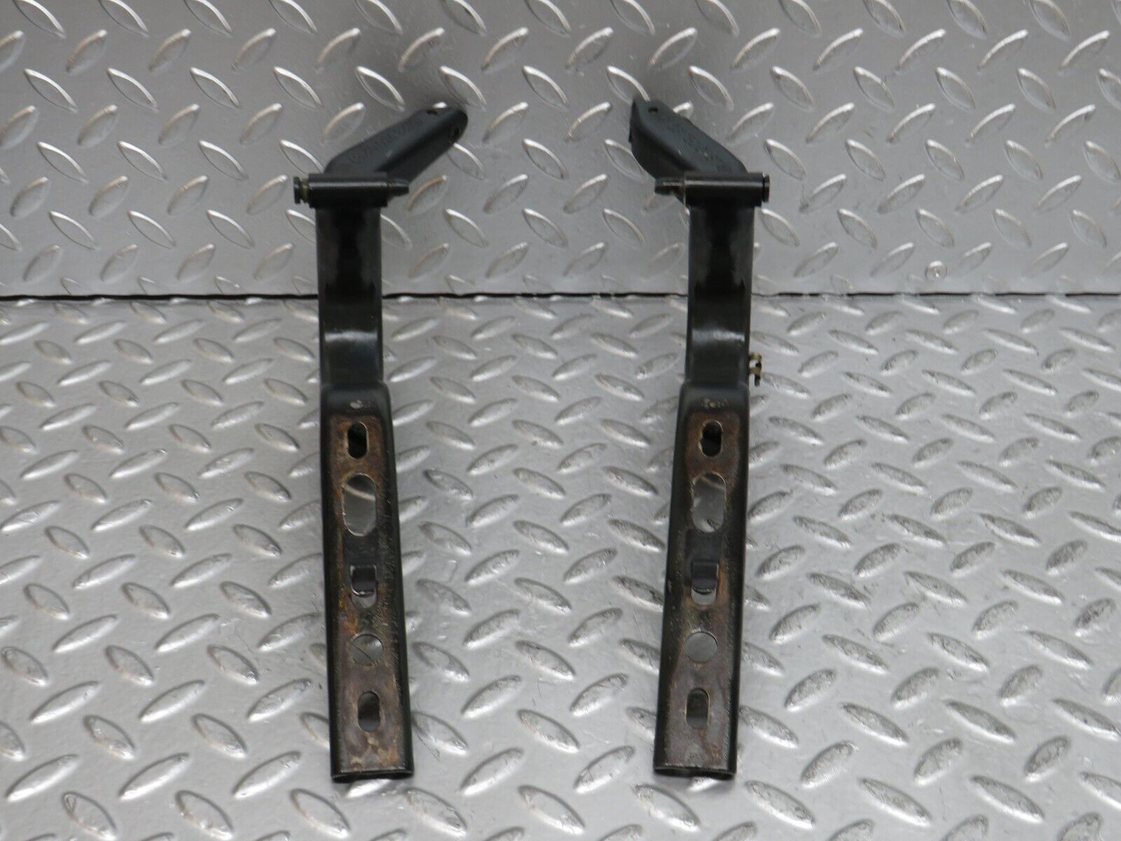 29674 Mercedes-Benz W123 230E Trunk Lid Hinge Pair 1237500187 1237500287