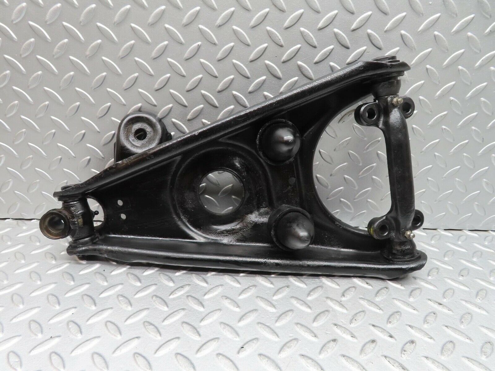 12585 Mercedes-Benz W108 280SE 3.5 Front Left Lower Control Arm