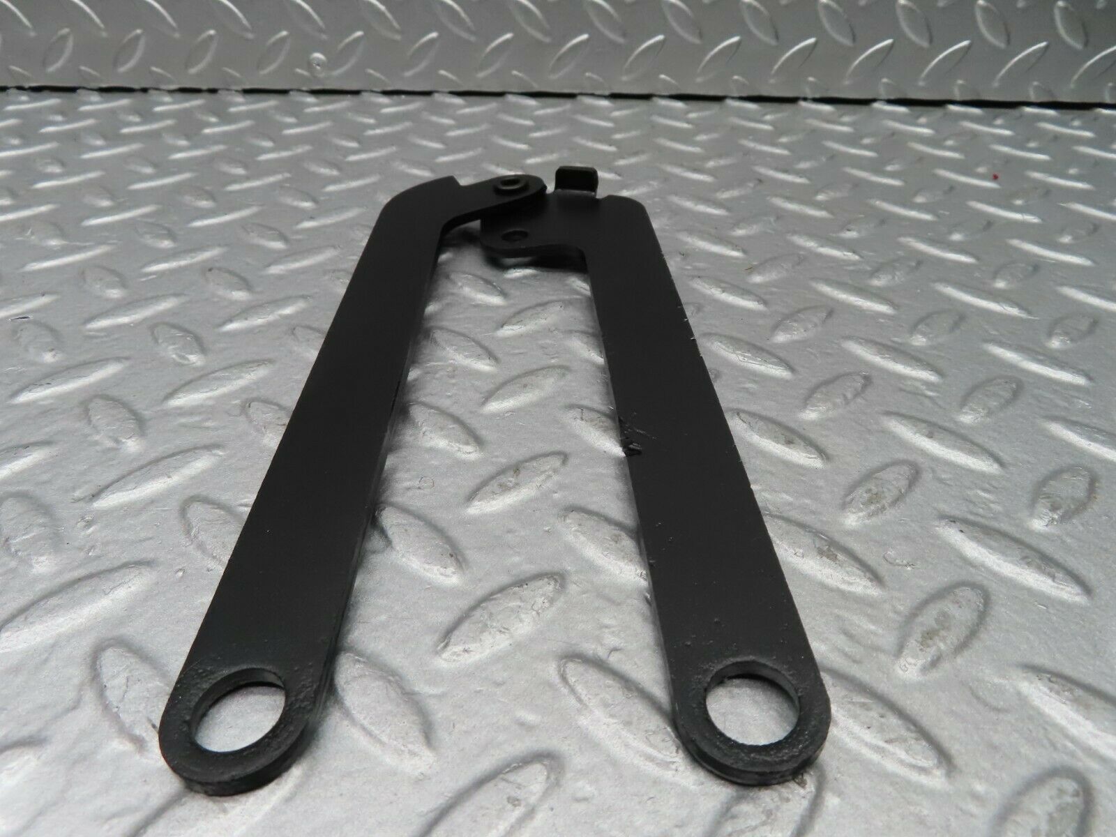 19829 Mercedes-Benz W108 280SE Bonnet Hinge Right