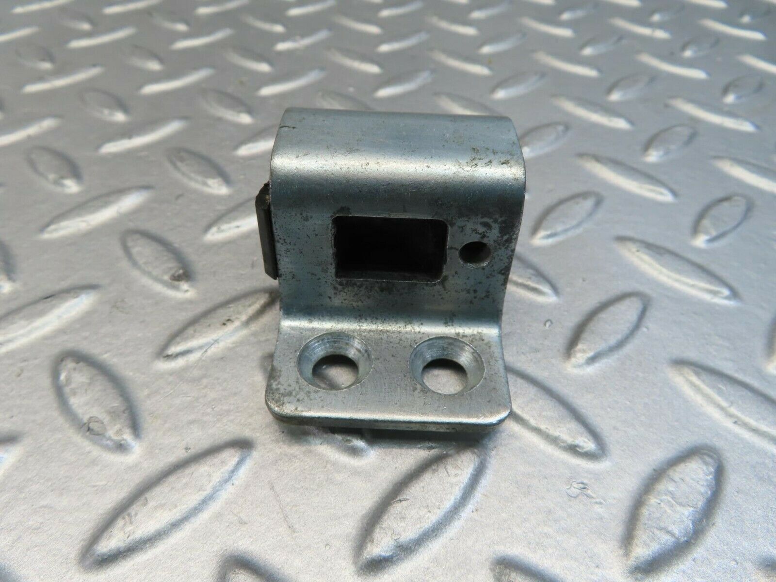 11421 Mercedes-Benz C123 230CE Coupe Door Lock Latch Right Side