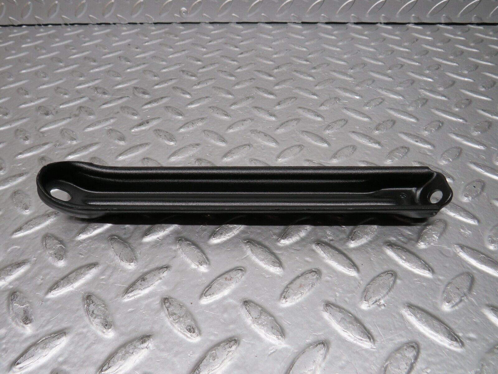 29523 Mercedes-Benz W124 230E Air Intake Manifold Bracket