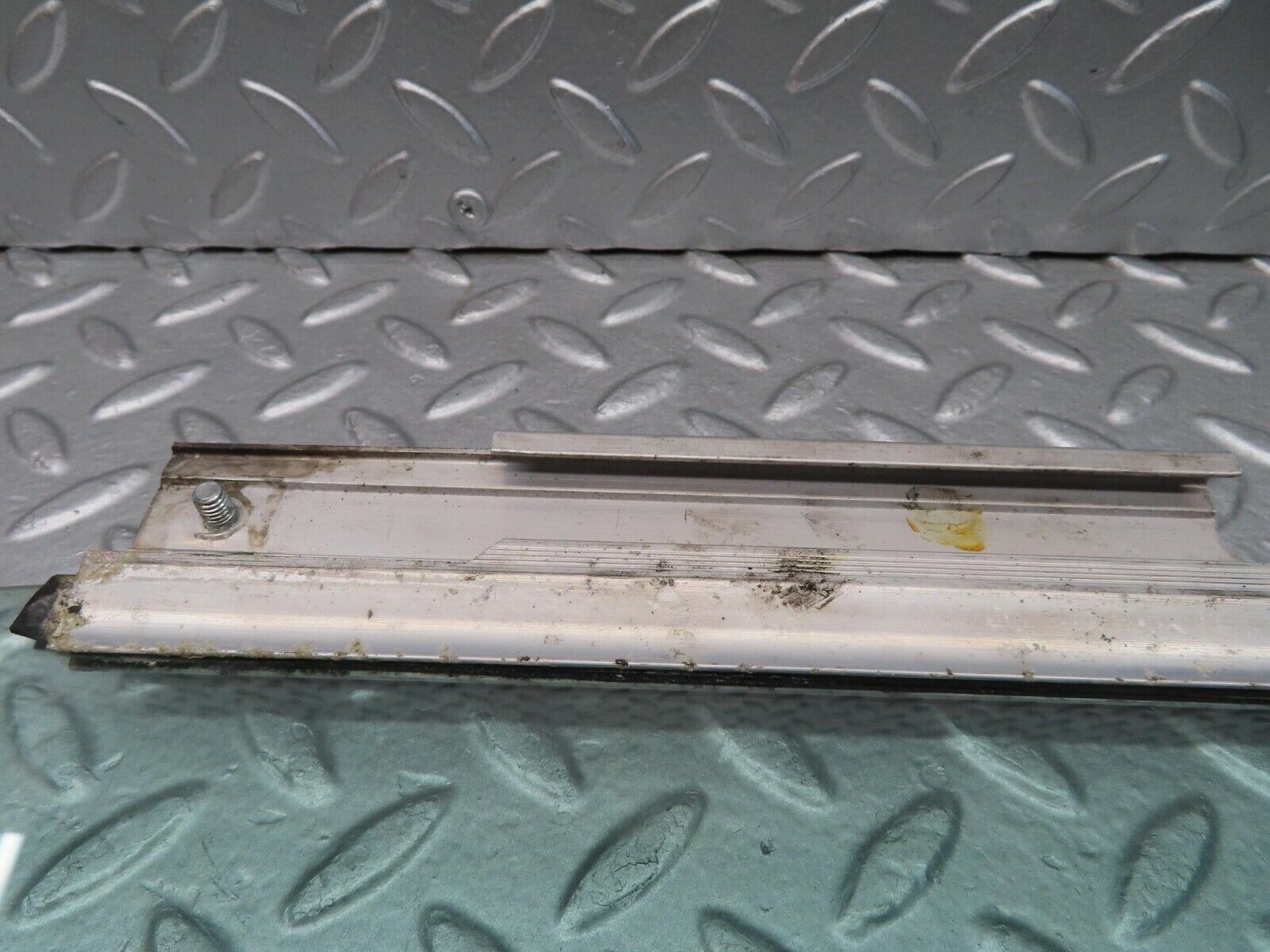 14791 Mercedes-Benz W201 190E Front Left Door Window Glass