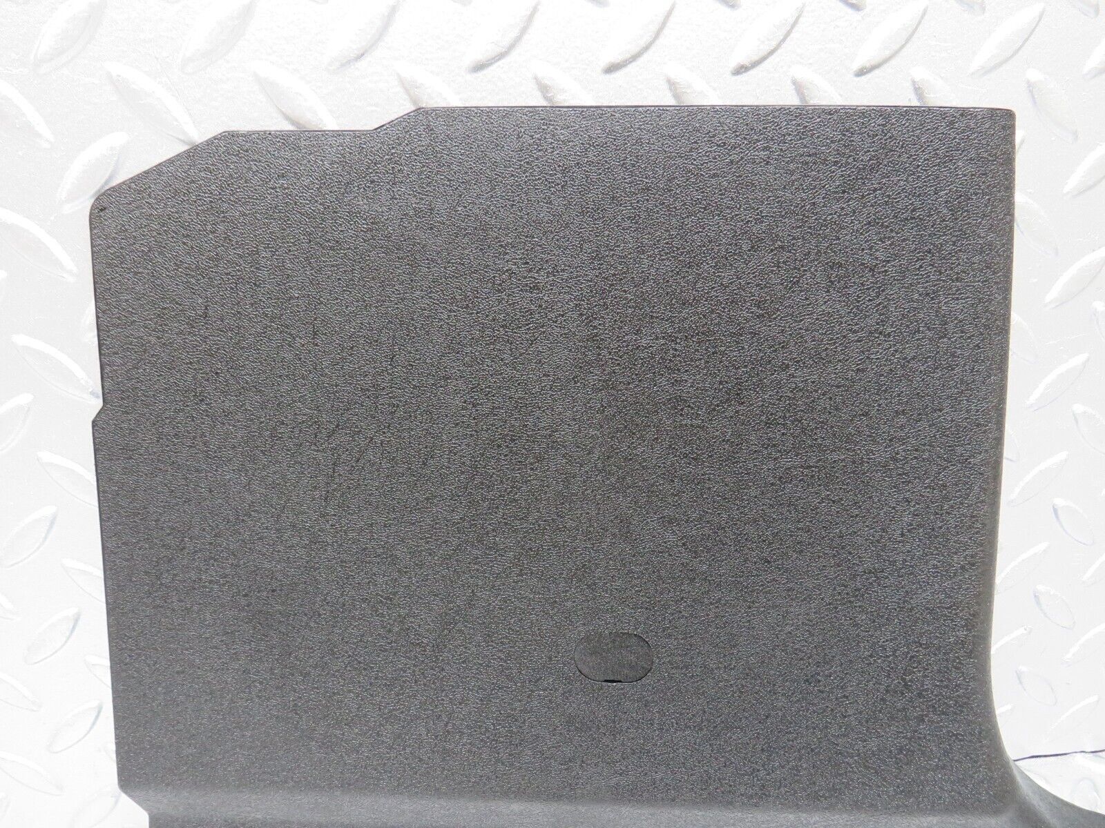 33291 Mercedes-Benz W202 C180 Front Right Kick Panel Black 2026800483