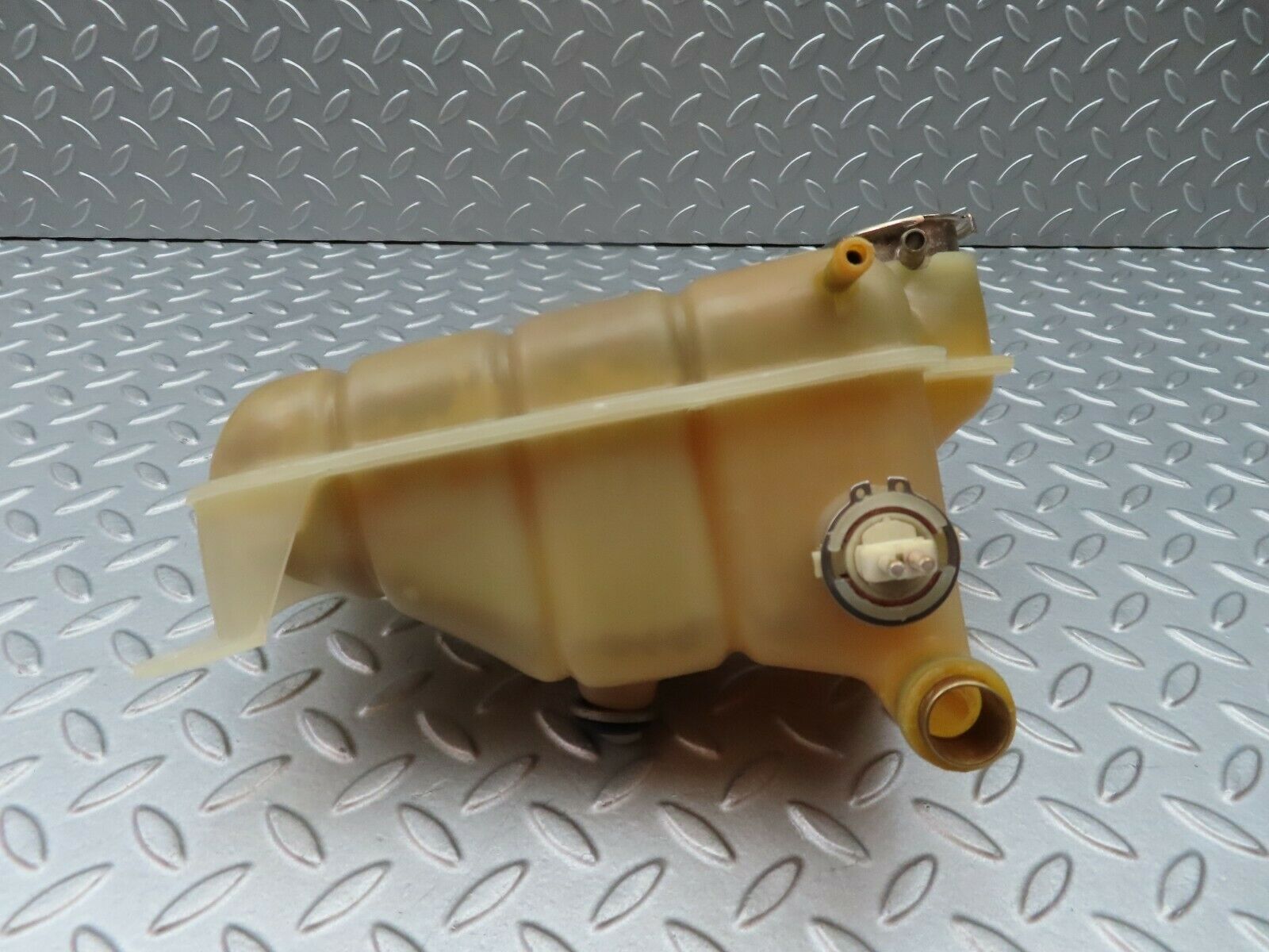 5373 Mercedes-Benz W124 230E Coolant Reservoir Tank 1245001749