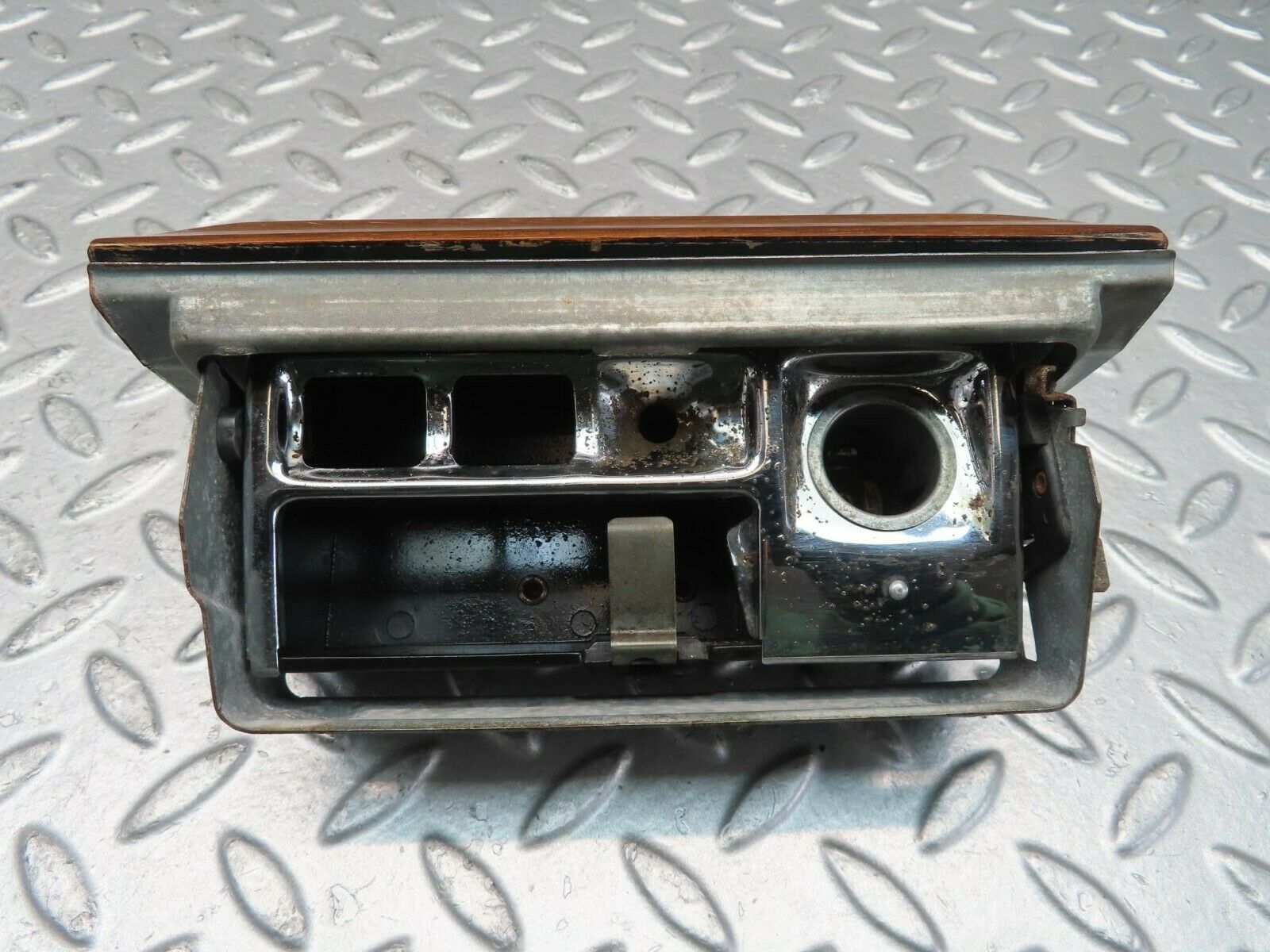 11543 Mercedes-Benz C123 230CE Coupe Centre Console Ashtray Wood Finish