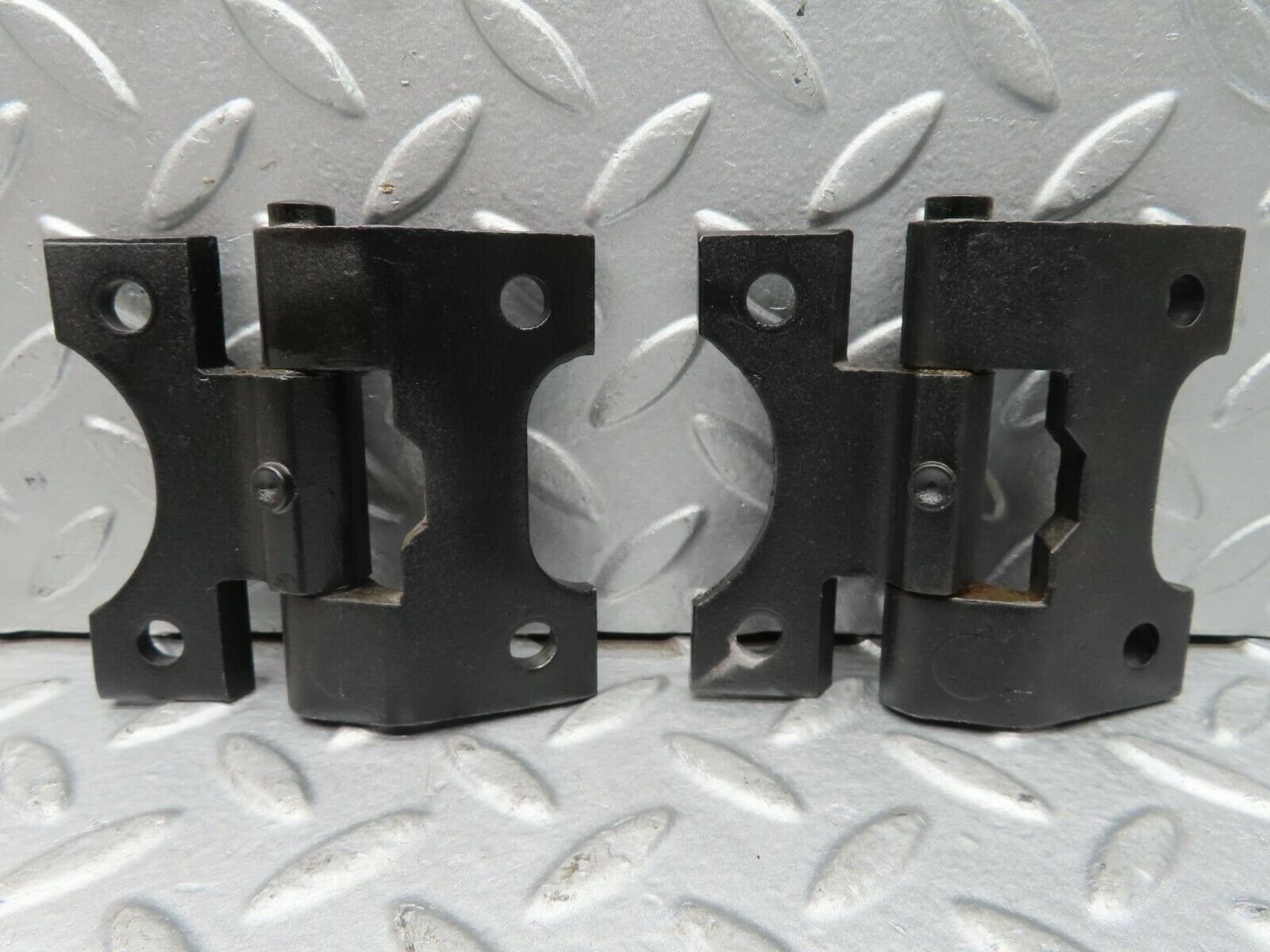 16698 Mercedes-Benz C107 380SLC Right Door Hinges