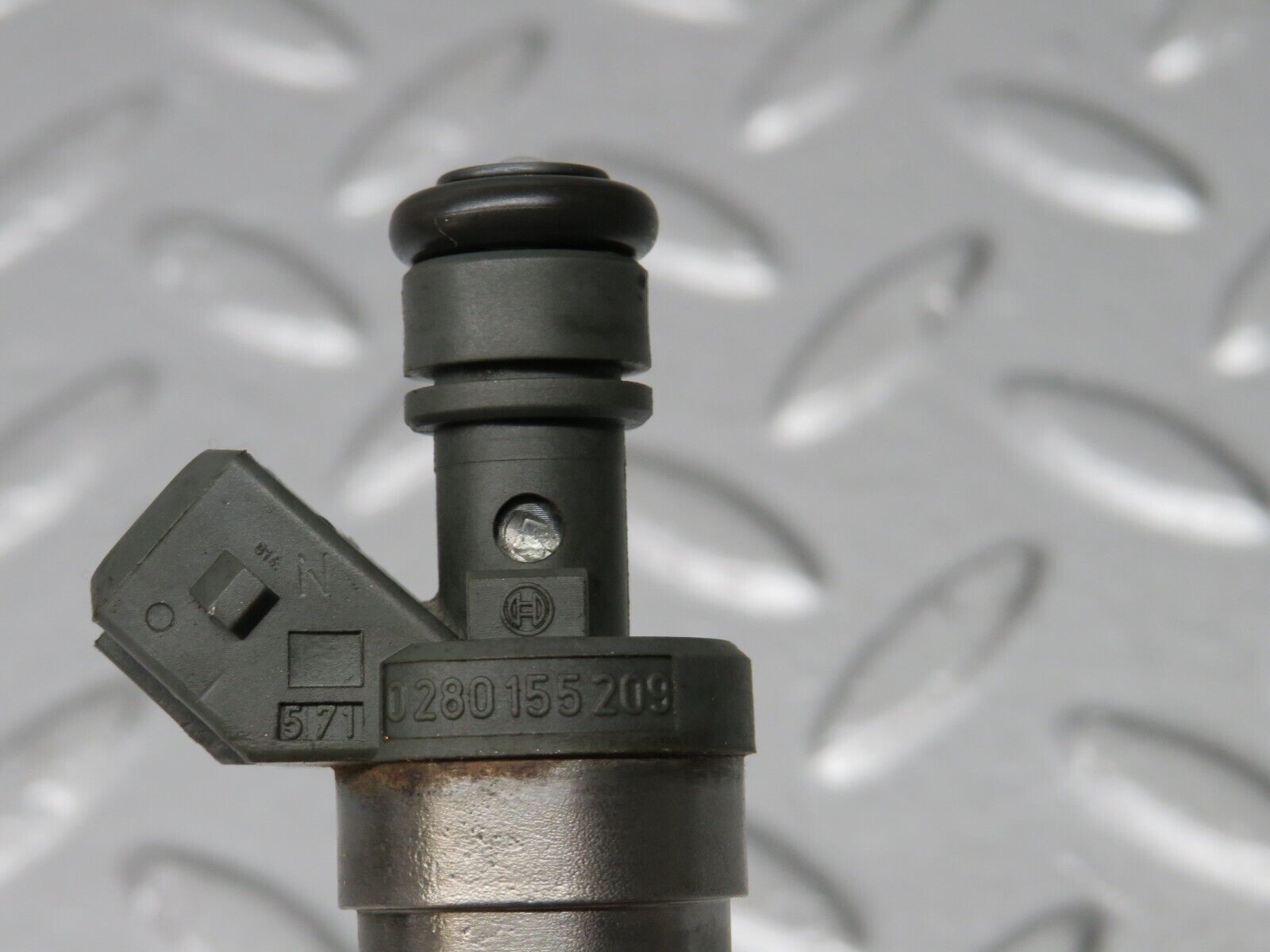 39420 Mercedes-Benz R129 320SL Coupe Fuel Injector Bosch 0000787323 0280155209