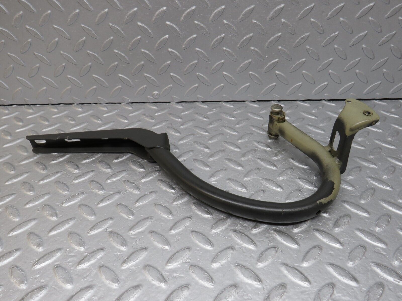 36539 Mercedes-Benz W201 190E 2.0L Boot Lid Trunk Hinge Right Side