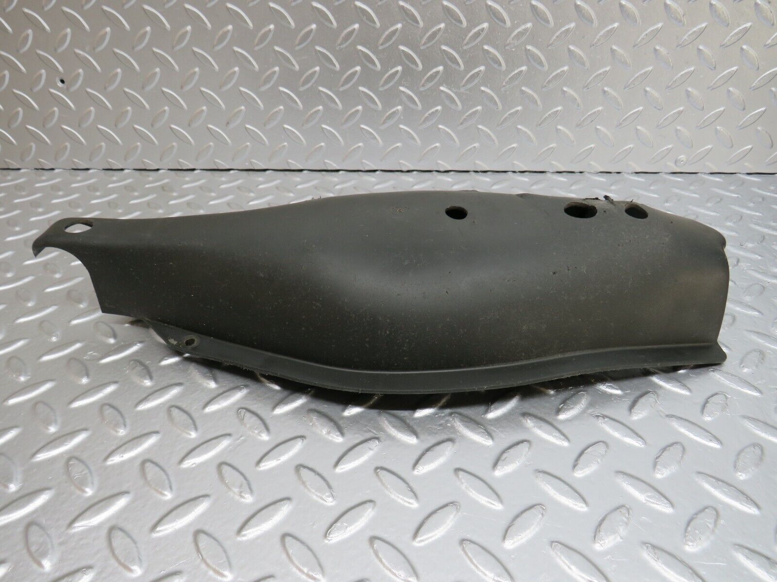 34115 Mercedes-Benz W124 260E Rear Control Arm Cover Pair 1243520088