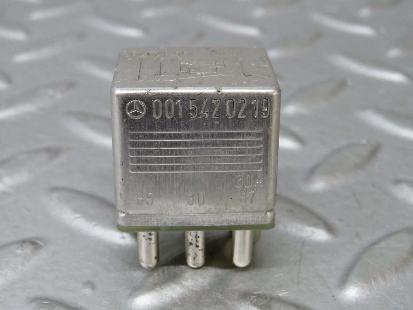 36905 Mercedes-Benz C126 420SEC Coupe Multi Purpose Relay 0015420219