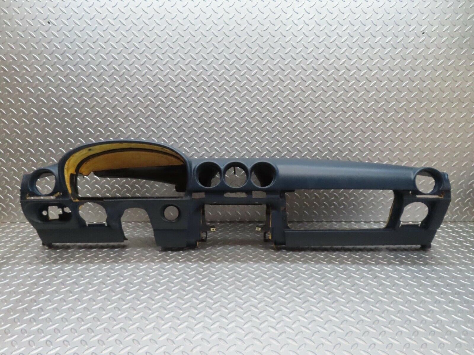 14097 Mercedes-Benz C107 280SLC Dashboard Blue LHD