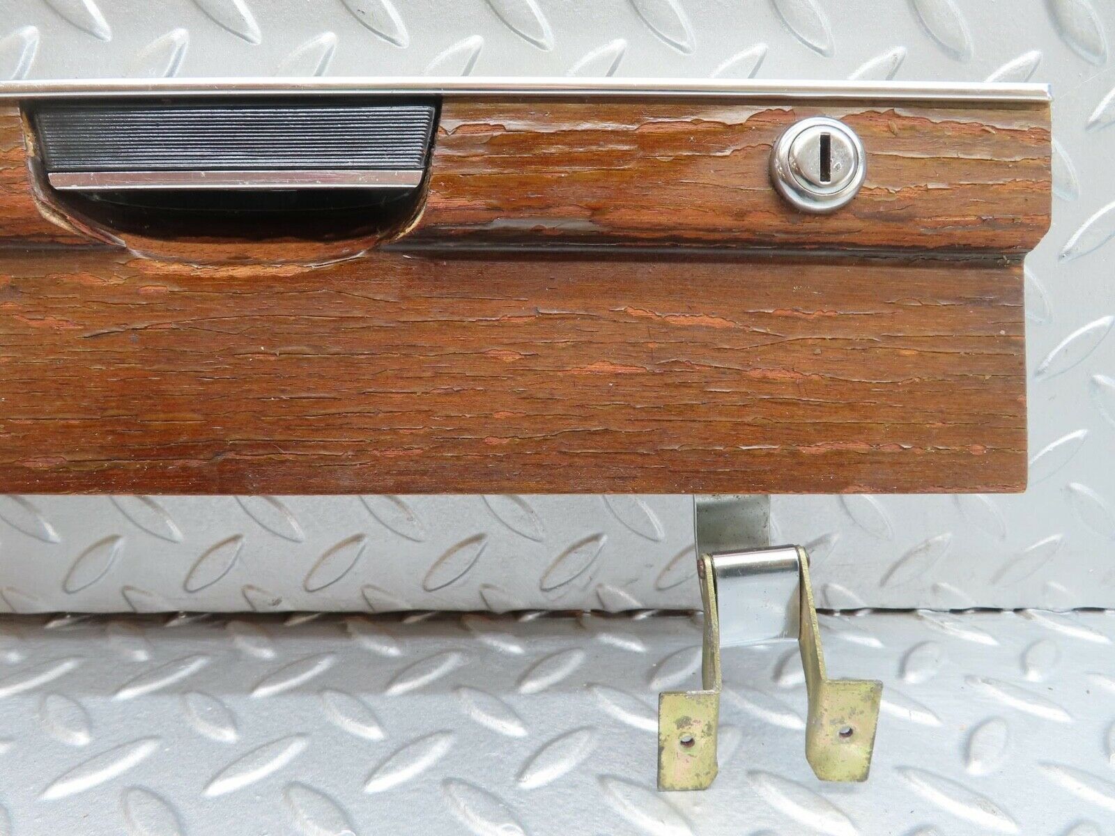 12300 Mercedes-Benz W108 280SE 3.5 Glove Box Door