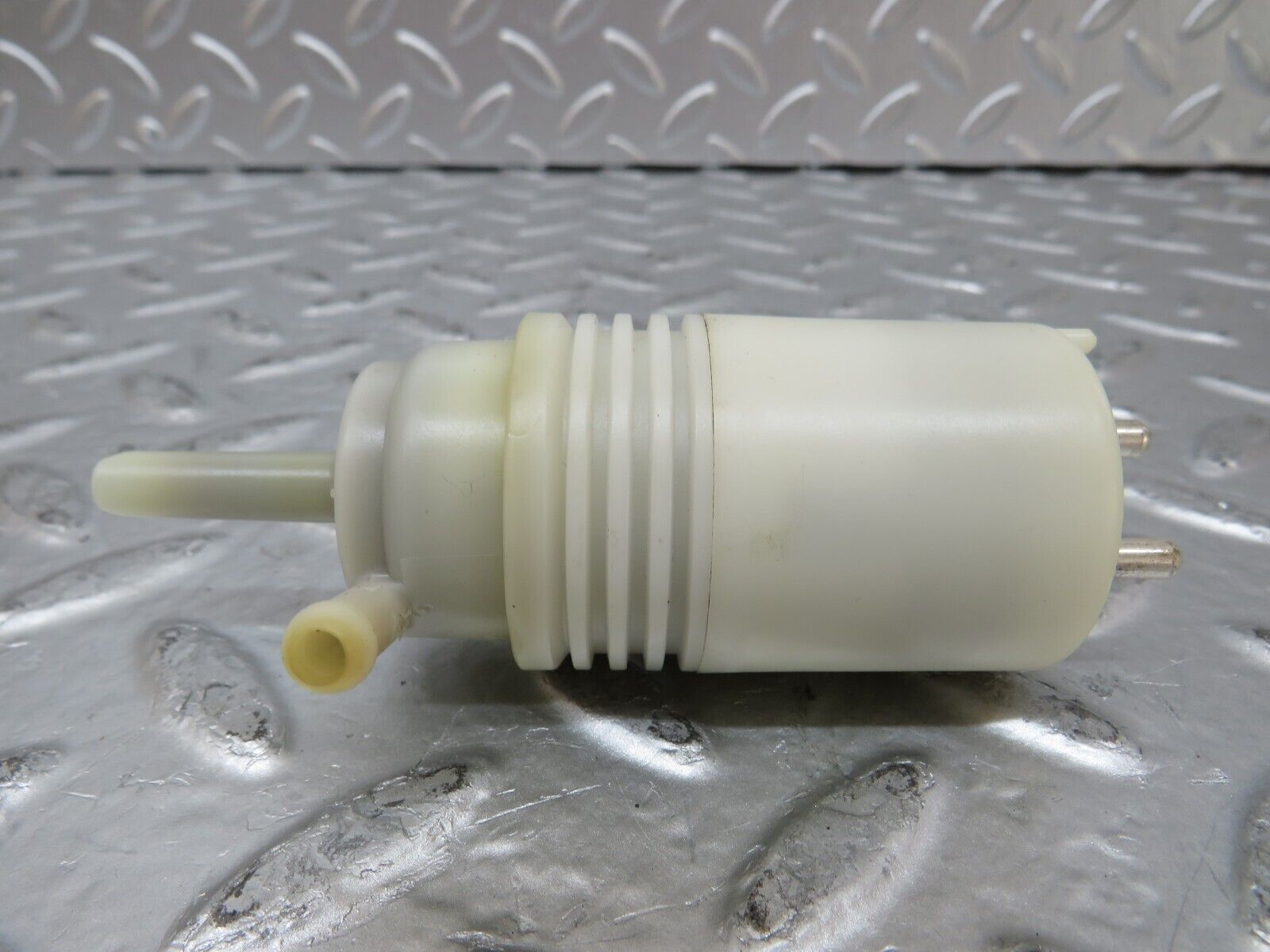 25971 Mercedes-Benz W124 280E Windscreen Washer Pump 1248690421