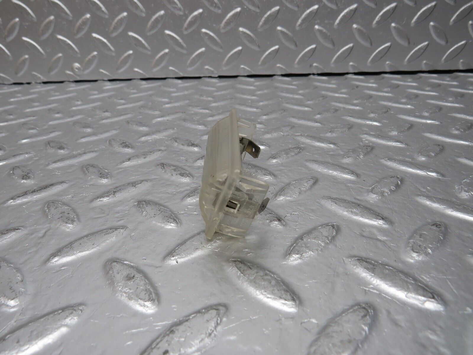 30496 Mercedes-Benz W124 230E Trunk Light 1248200301