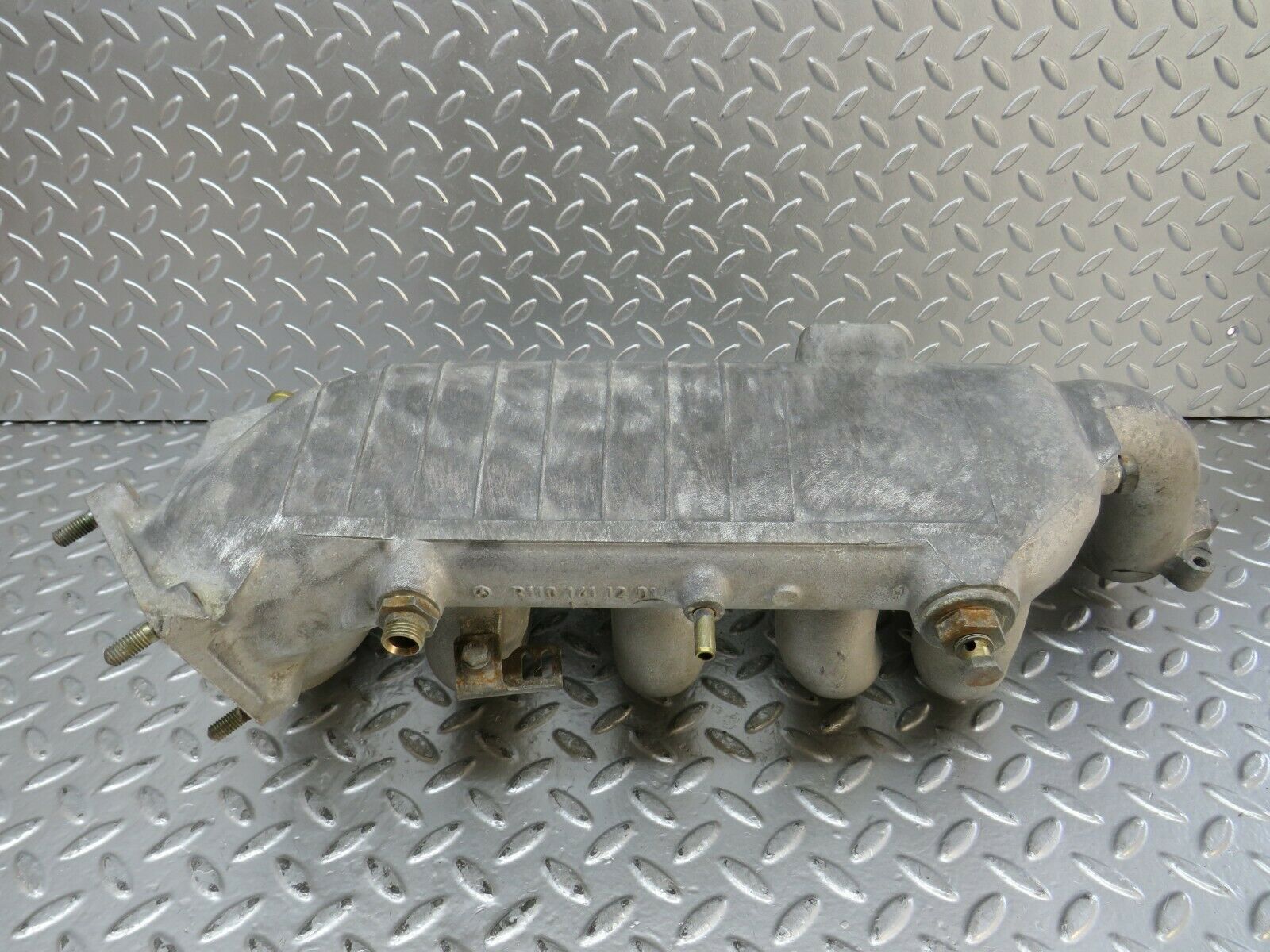 23680 Mercedes-Benz W114 280E Intake Manifold 1101411201