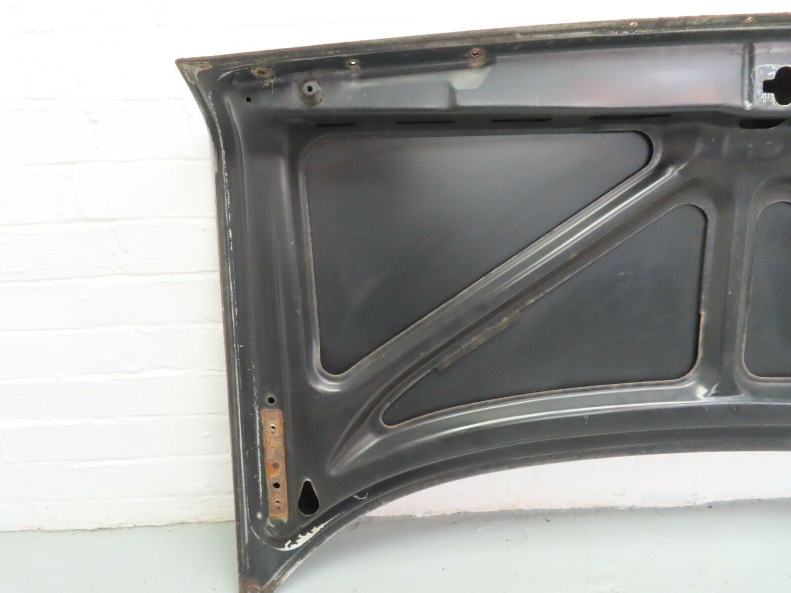 6861 Mercedes-Benz C107 350SLC Coupe Boot Lid Trunk Door