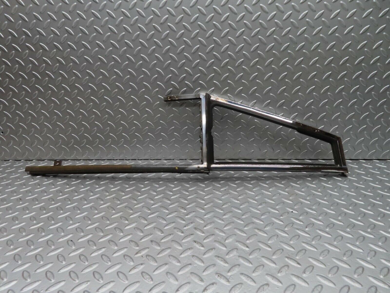 14840 Mercedes-Benz W111 Coupe Left Door Window Channel With Air Vent Frame