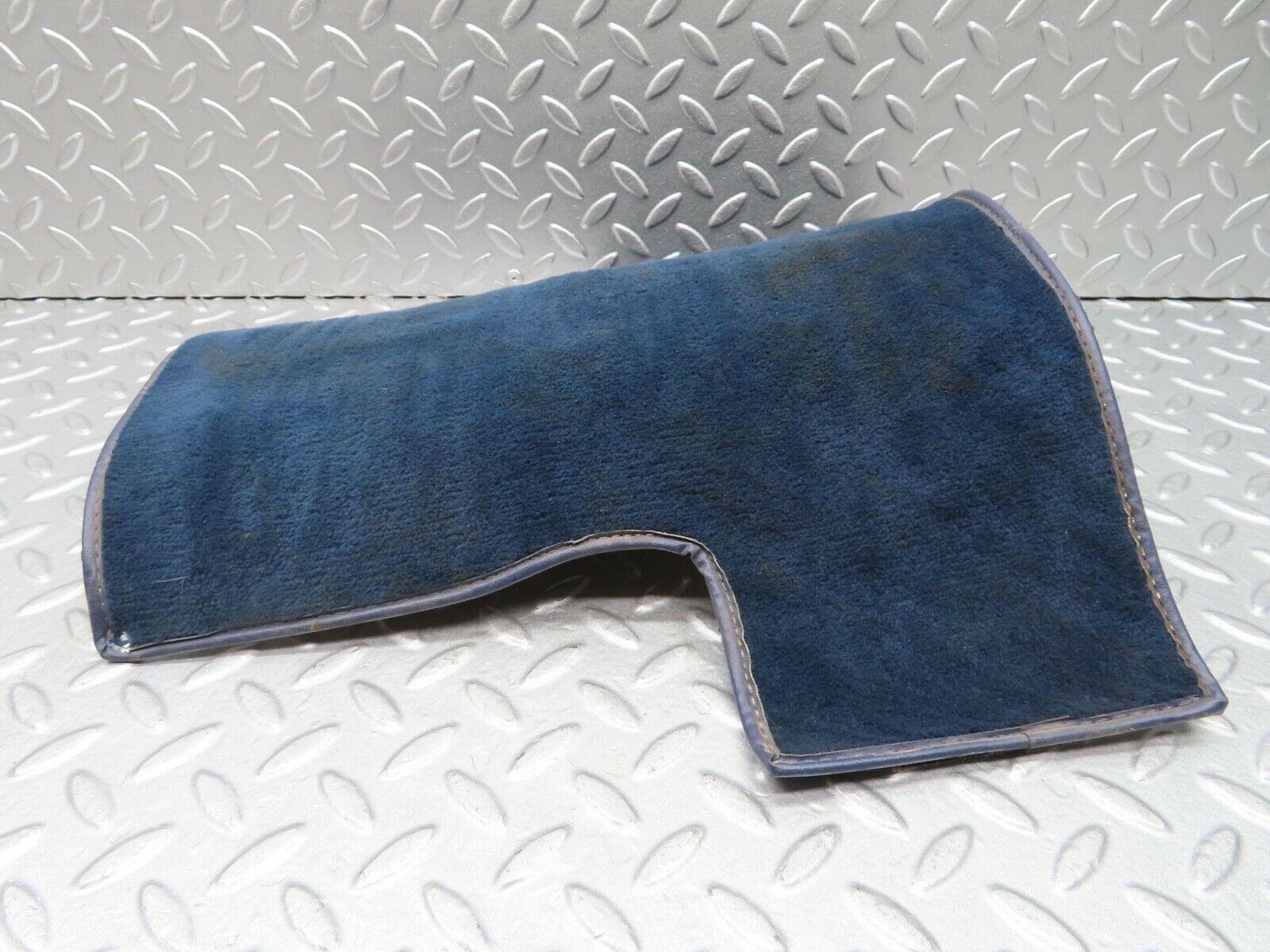 14111 Mercedes-Benz C107 280SLC Rear Centre Floor Carpet