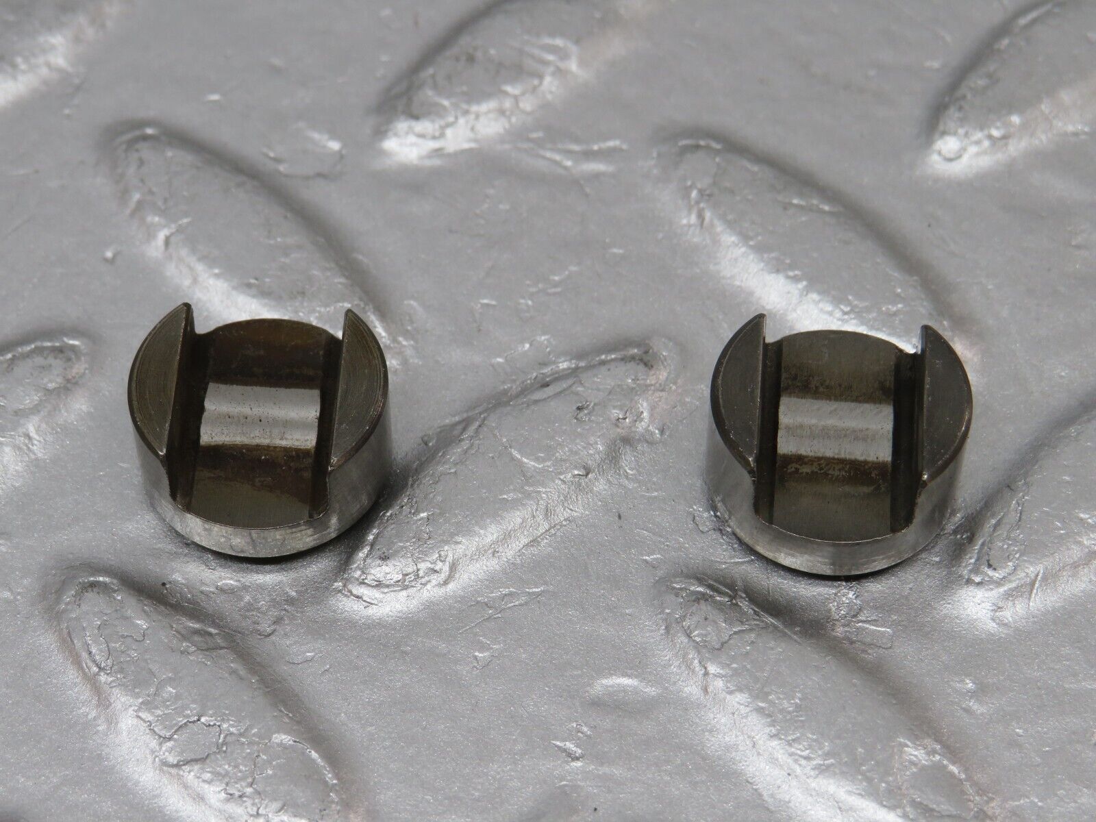 34556 Mercedes-Benz C126 380SEC Coupe Rocker Arm With Valve Tappet