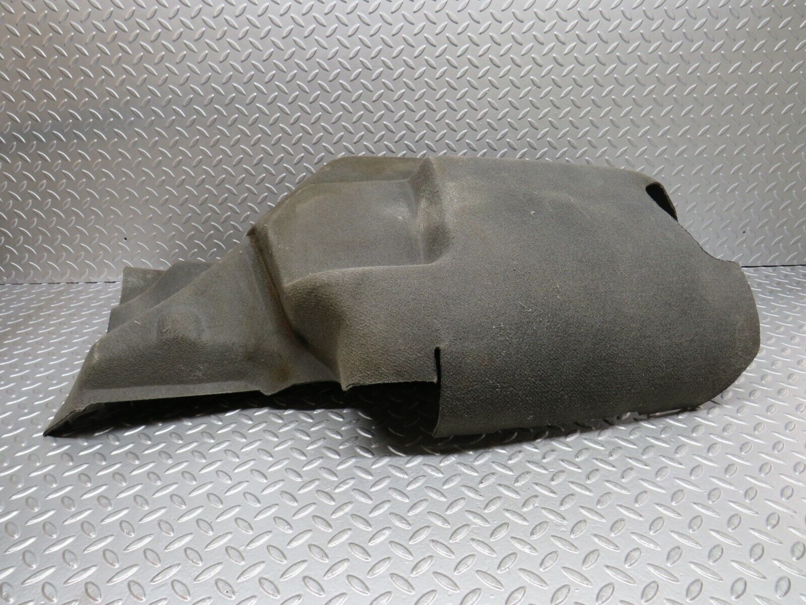 36236 Mercedes-Benz W126 420SE Trunk Cover Panel Right Side Grey