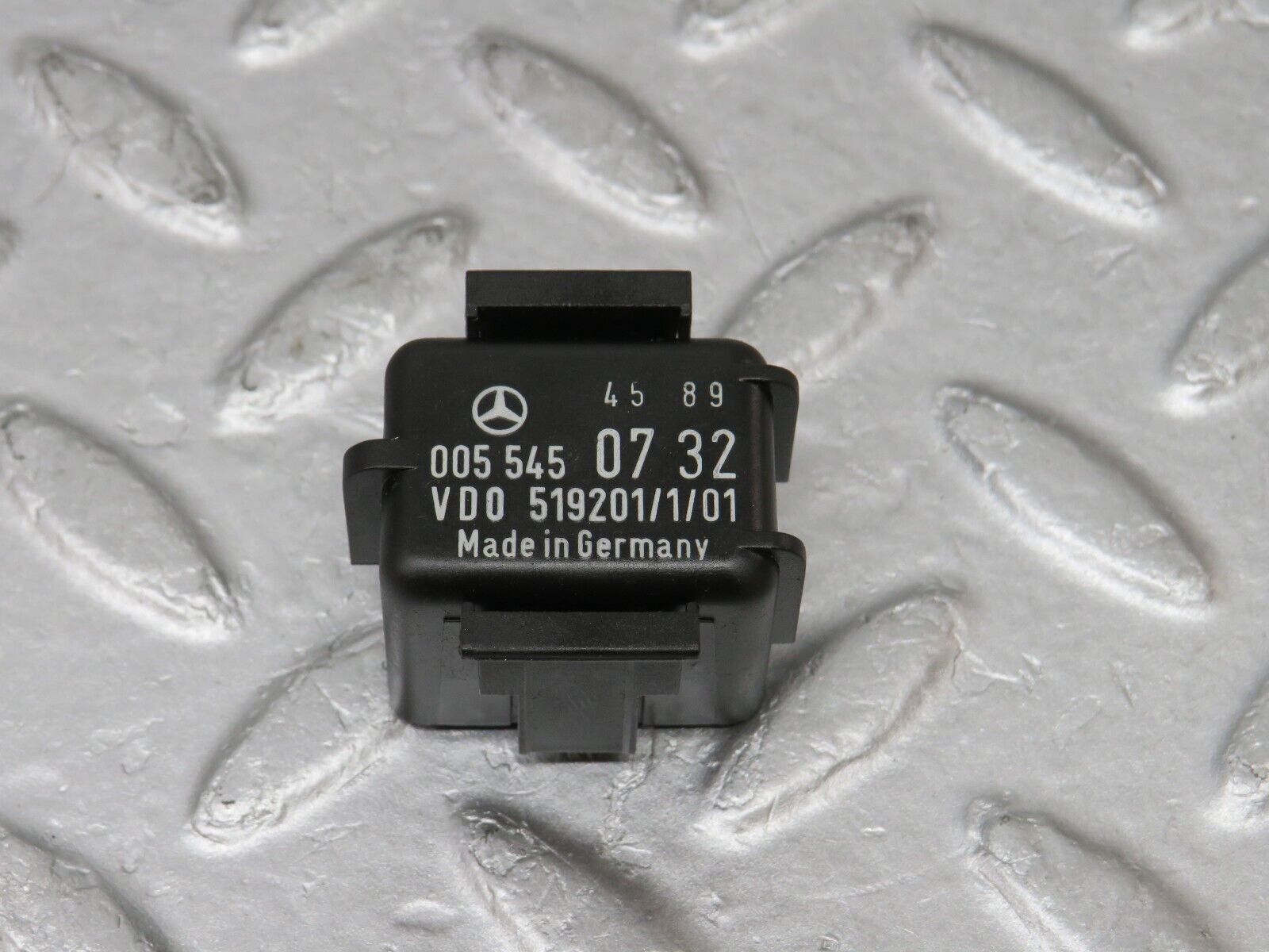 36081 Mercedes-Benz W126 420SE Cruise Control Unit Module Relay 0055450732