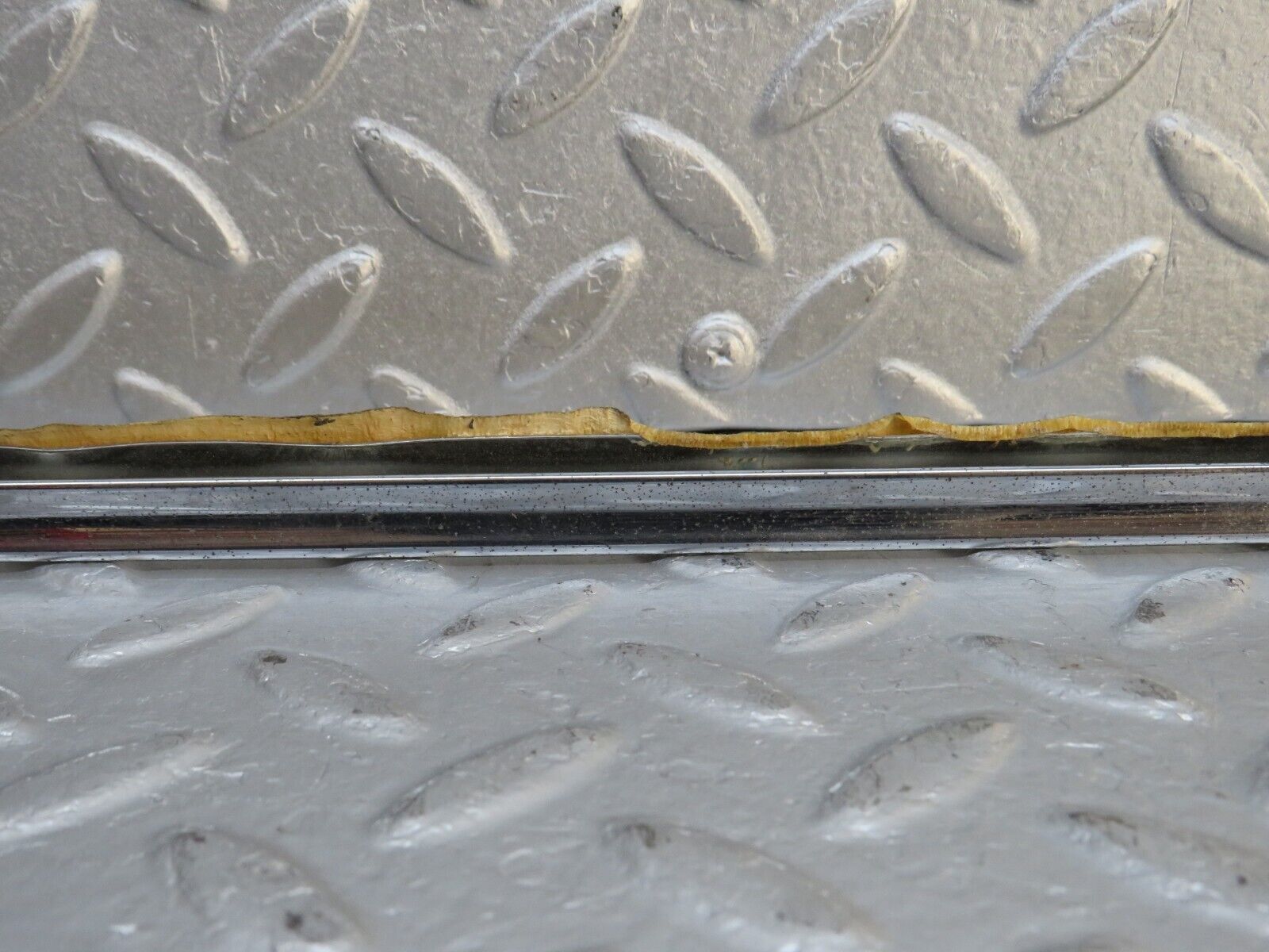 40487 Mercedes-Benz W110 230 Dashboard Chrome Trim