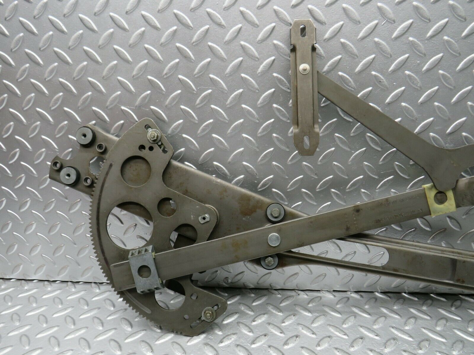 22891 Mercedes-Benz C107 450SLC Front Left Power Window Regulator 1077200746