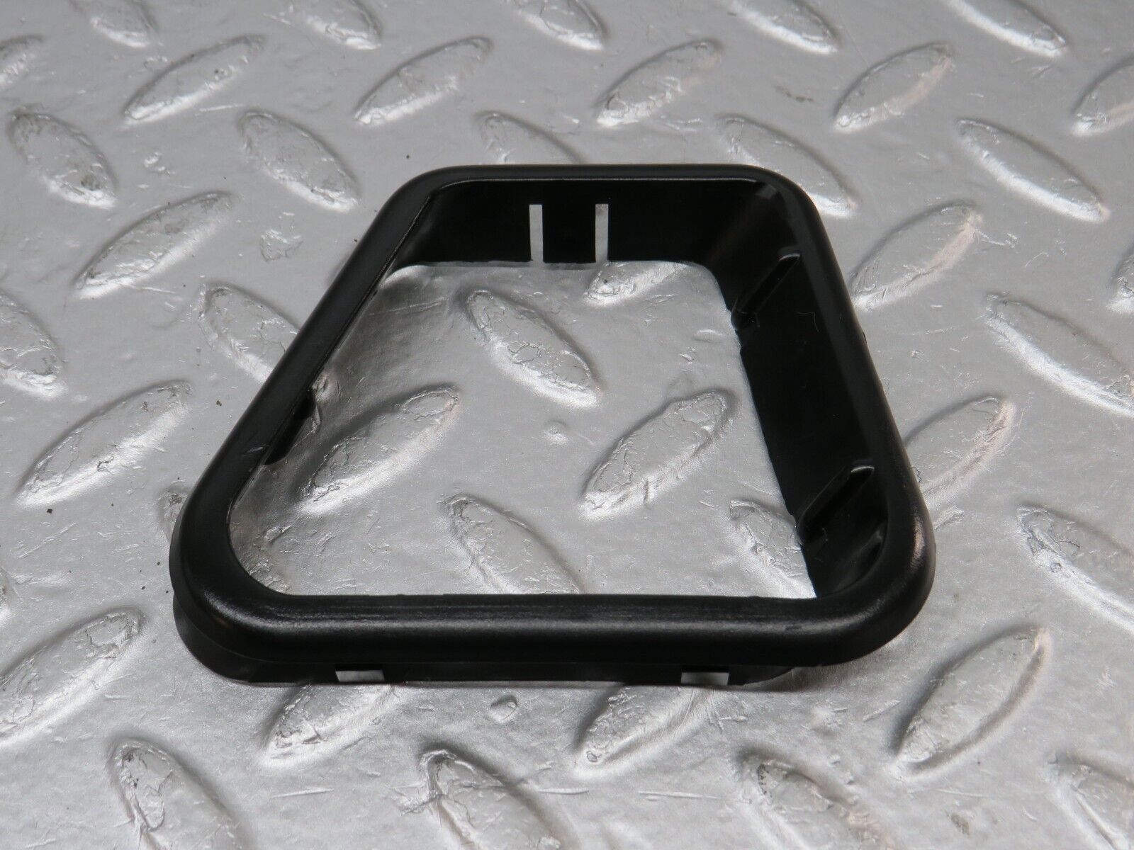 34319 Mercedes-Benz C126 380SEC Seat Belt Presenter Cover Trim 1266920259