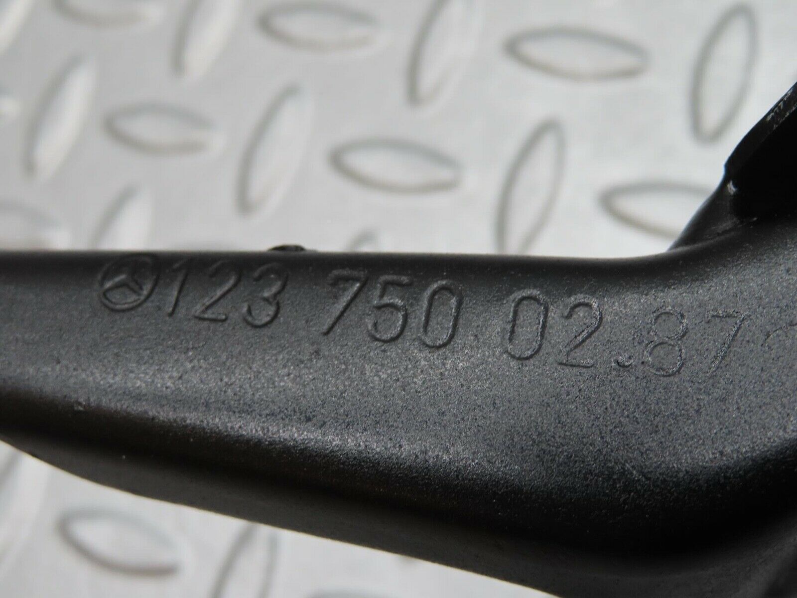 15992 Mercedes-Benz W123 280E Trunk Hinge Right Side 1237500287