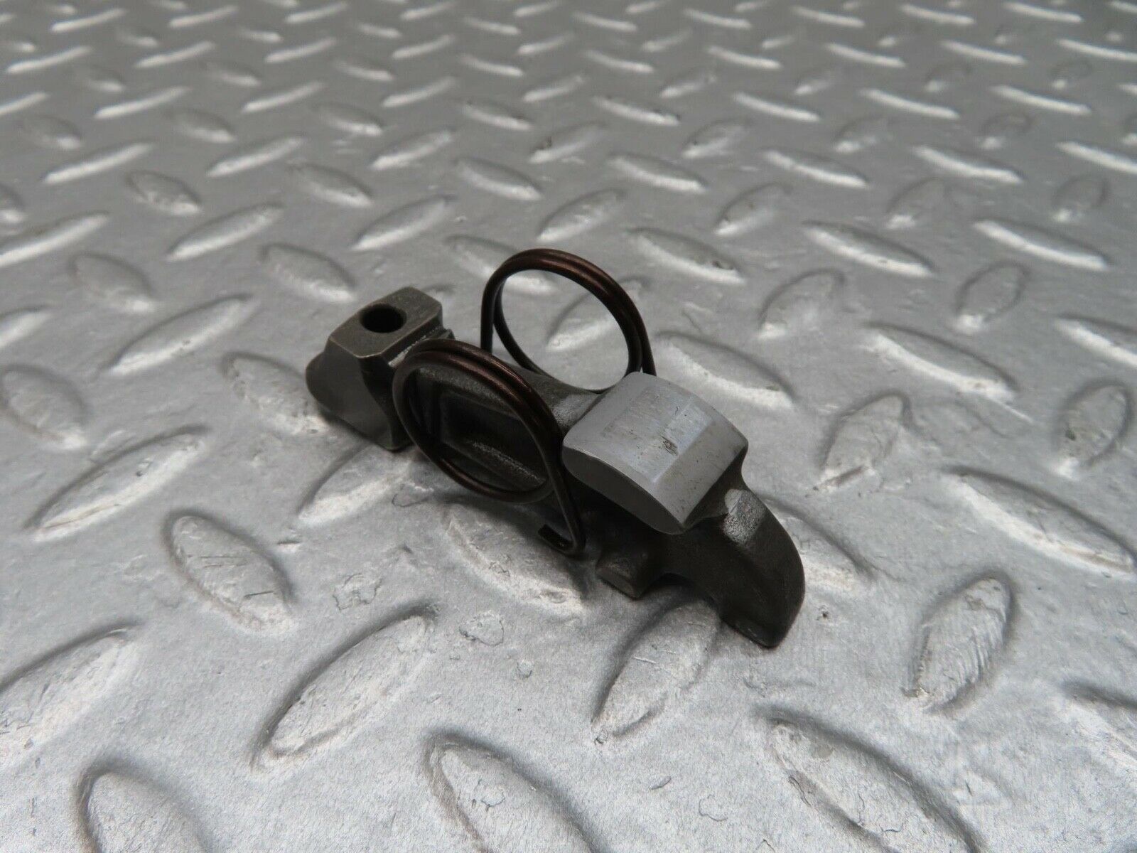 12866 Mercedes-Benz W111 220SE Valve Rocker Arm With Retaining Spring