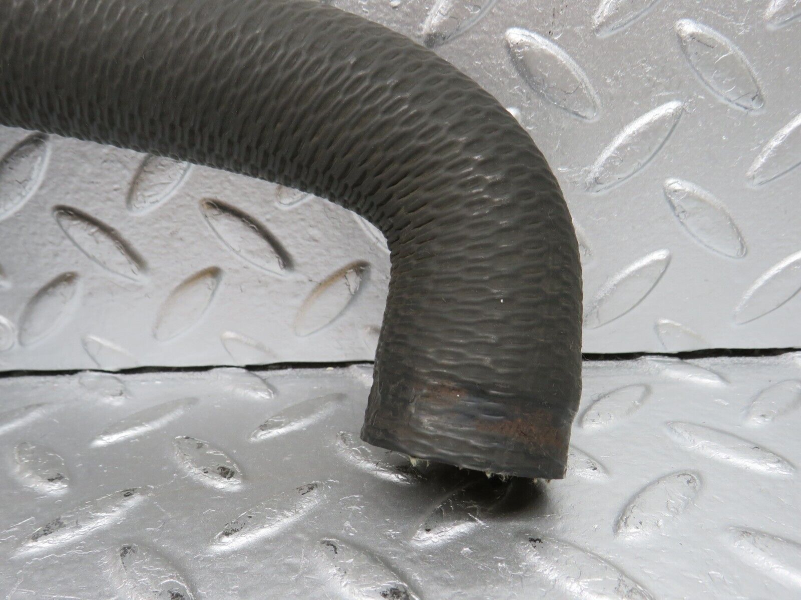 33289 Mercedes-Benz W202 C180 Coolant Upper Hose Pipe 2025010882