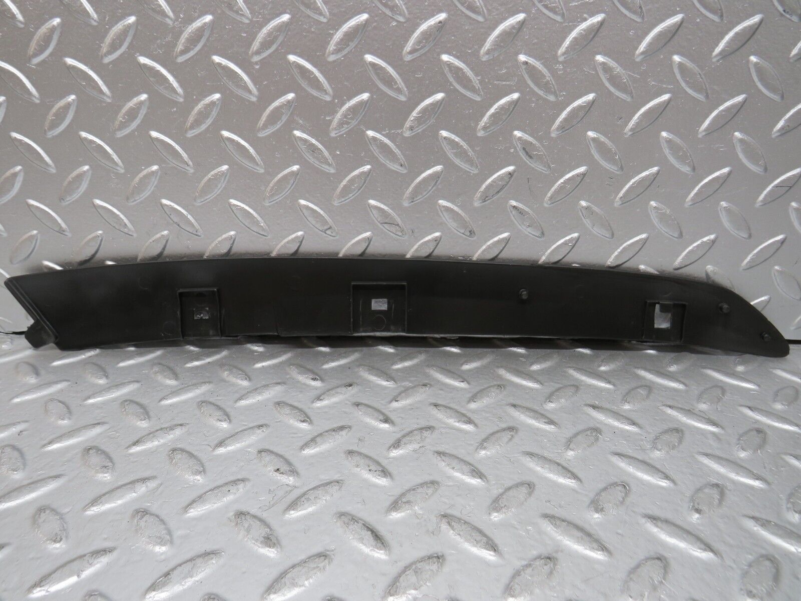 26792 Mercedes-Benz W123 240D Rear Left C Pillar Plastic Trim