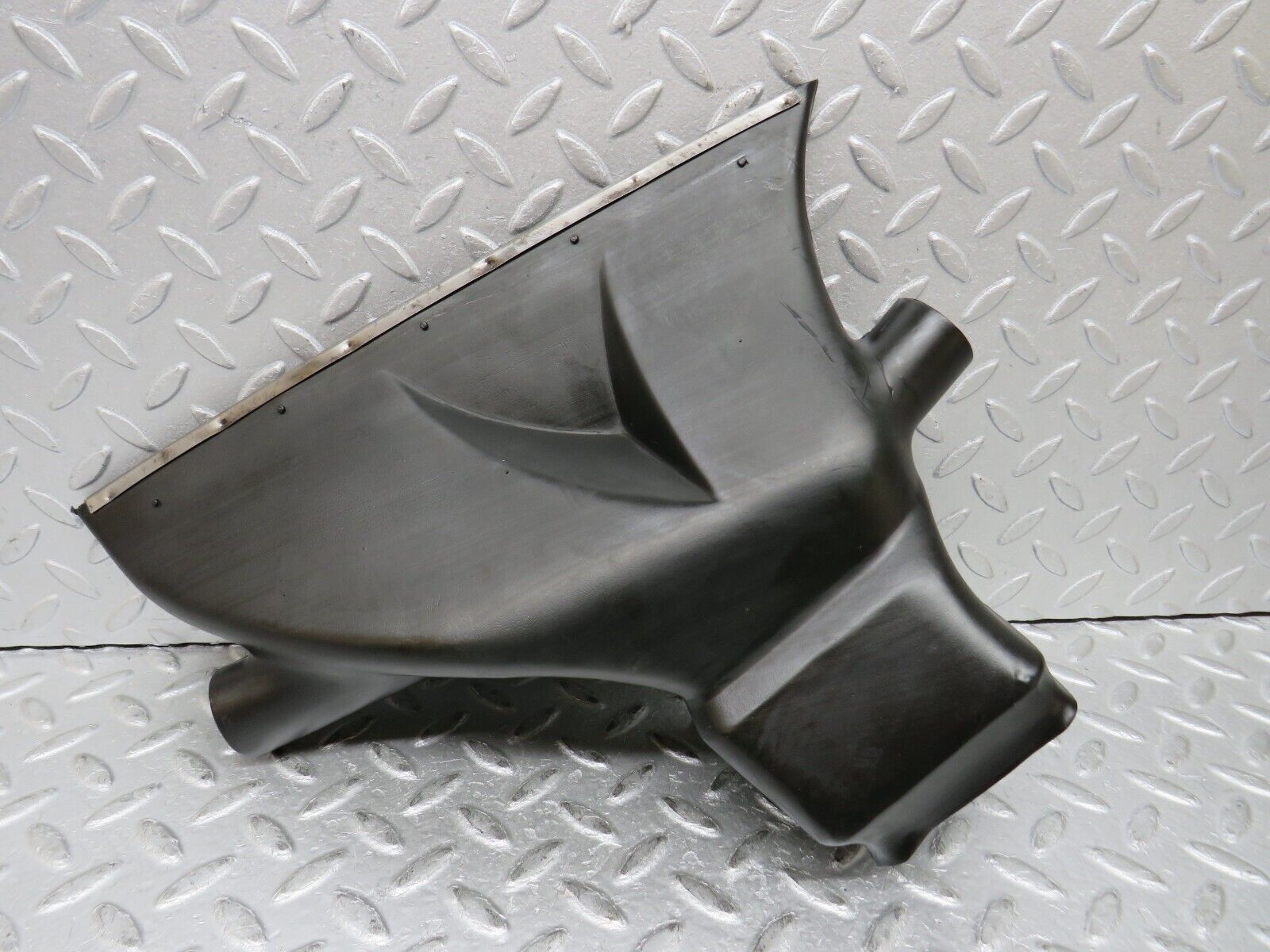 37429 Mercedes-Benz W109 300SEL Dashboard Air Vent Duct Right Side