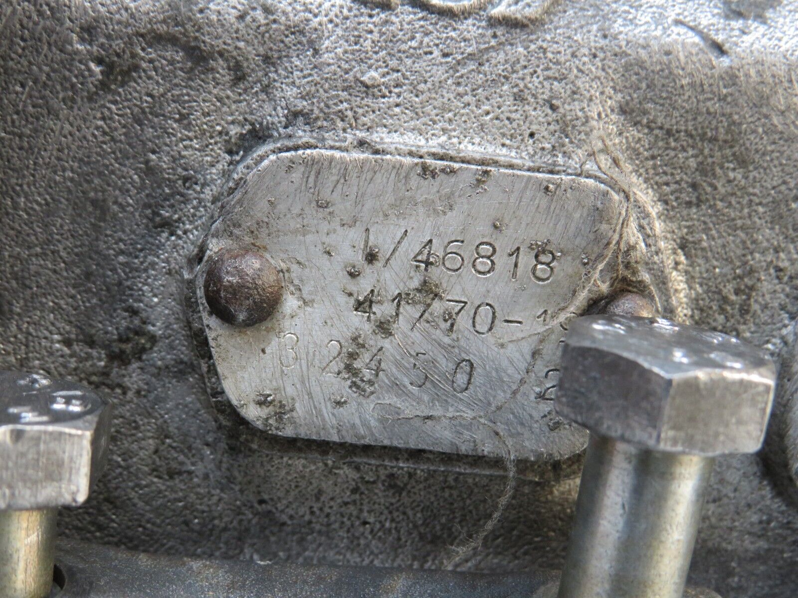 37590 Mercedes-Benz W109 300SEL Air Suspension Compressor R58543