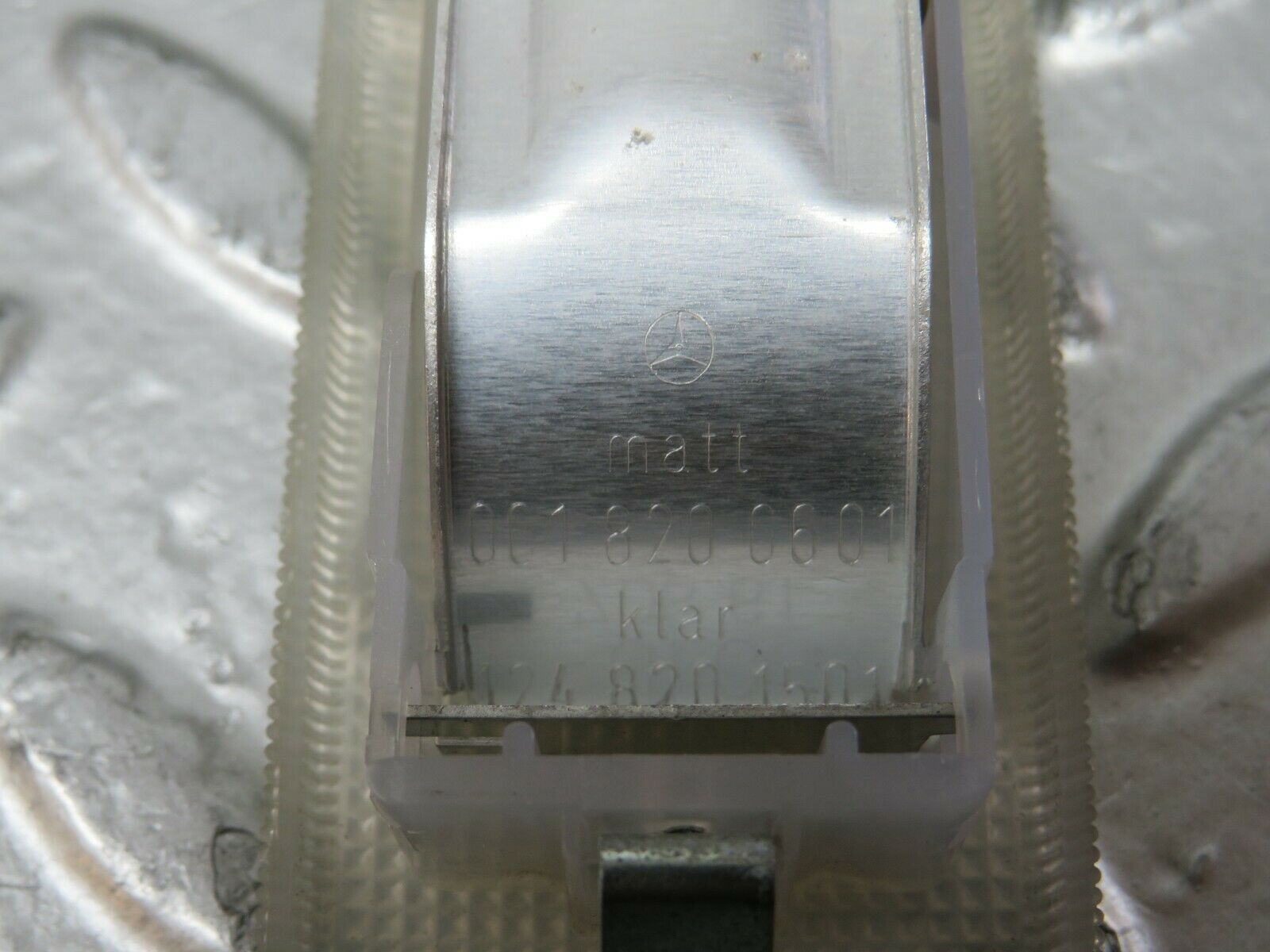 24260 Mercedes-Benz S124 220TE Wagon Rear Interior Dome Light 0018200601