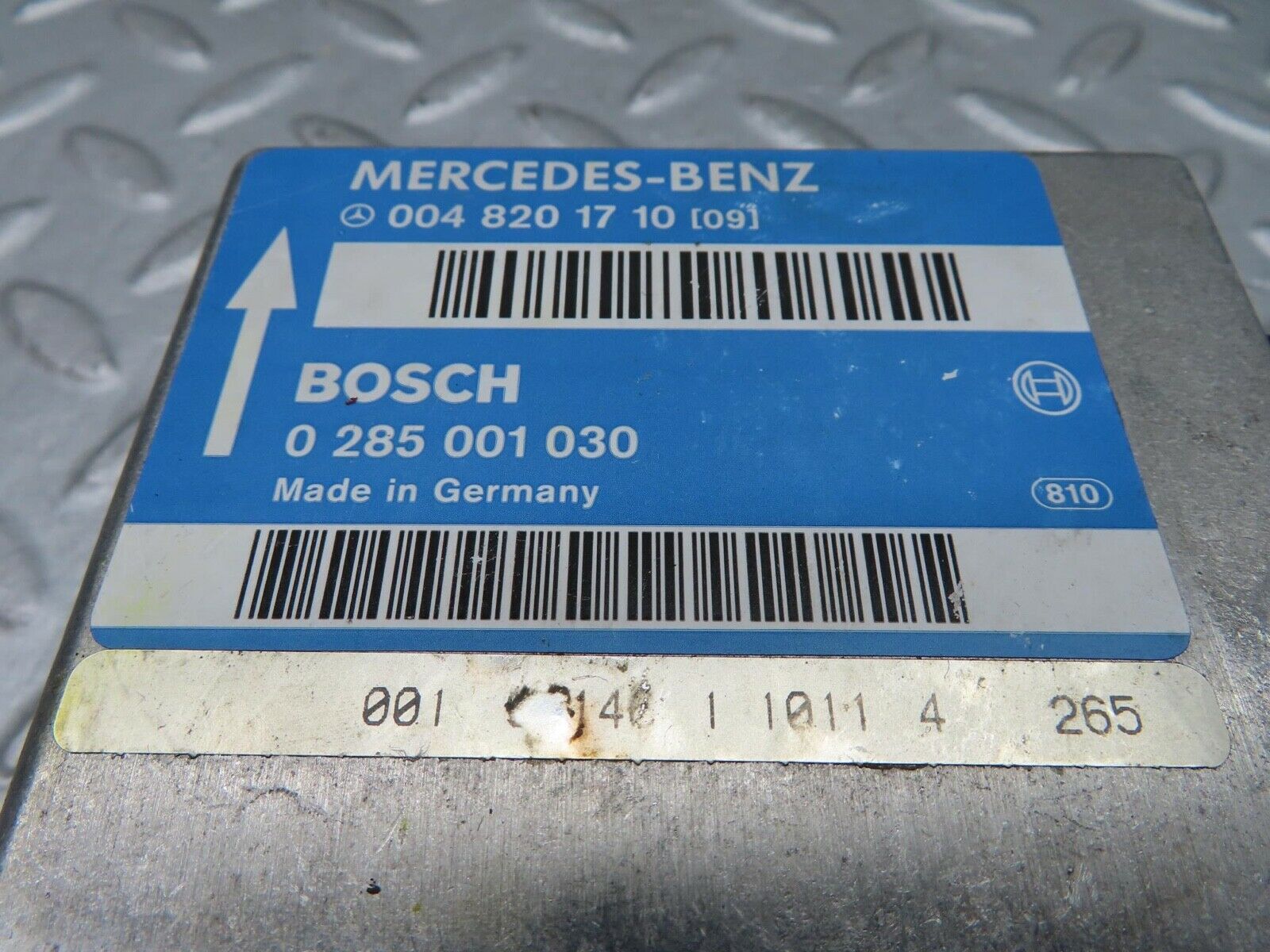 11920 Mercedes-Benz R129 300SL Coupe Air Bag Control Unit Bosch 0048201710