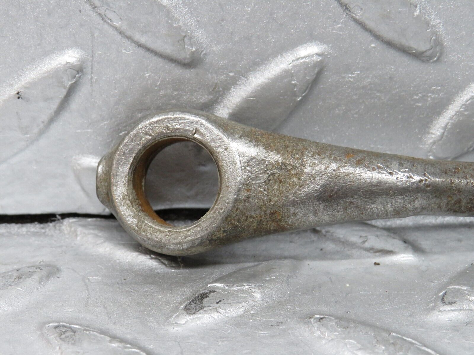 37344 Mercedes-Benz W109 300SEL Alternator Generator Tensioner