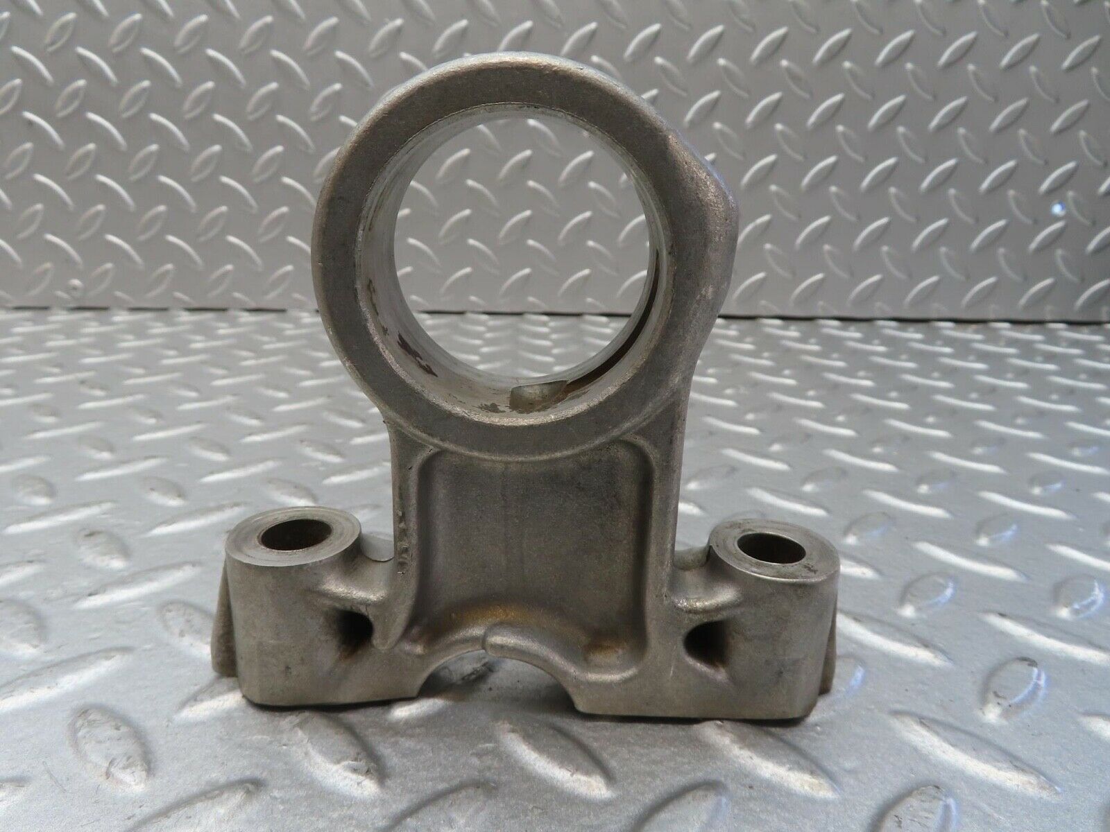 13362 Mercedes-Benz W111 230S Camshaft Tower Bearing 1140510016