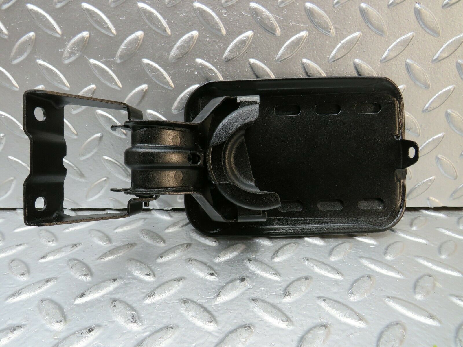 23152 Mercedes-Benz C123 230CE Coupe Fuel Tank Flap Cap Without Spring