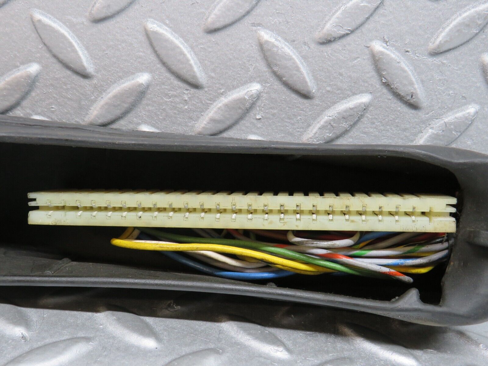 37576 Mercedes-Benz W109 300SEL ECU Wire Harness 0005451945