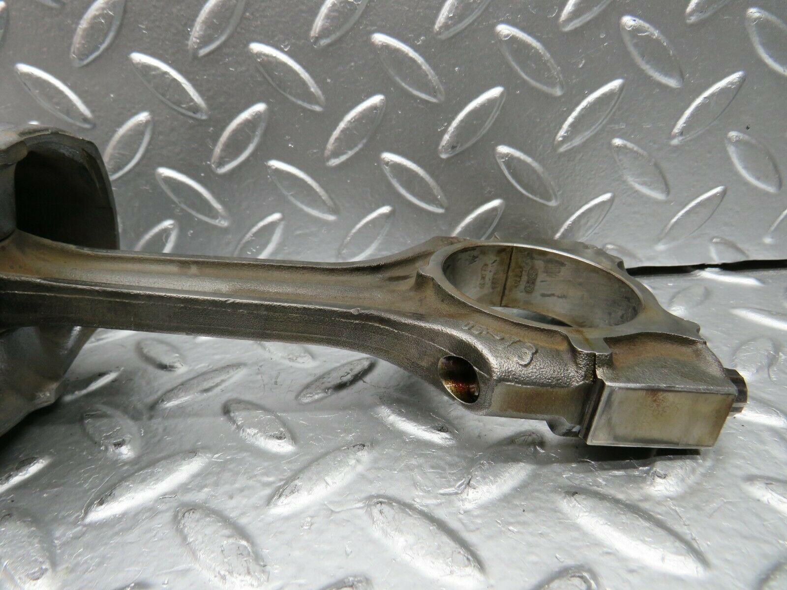 22469 Mercedes-Benz C124 E220 Coupe Piston With Connecting Rod 89.9 mm
