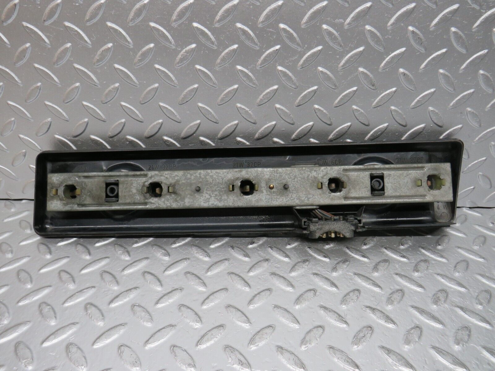 0105 Mercedes-Benz W123 Tail Light Bulb Holder Right Side 22064R