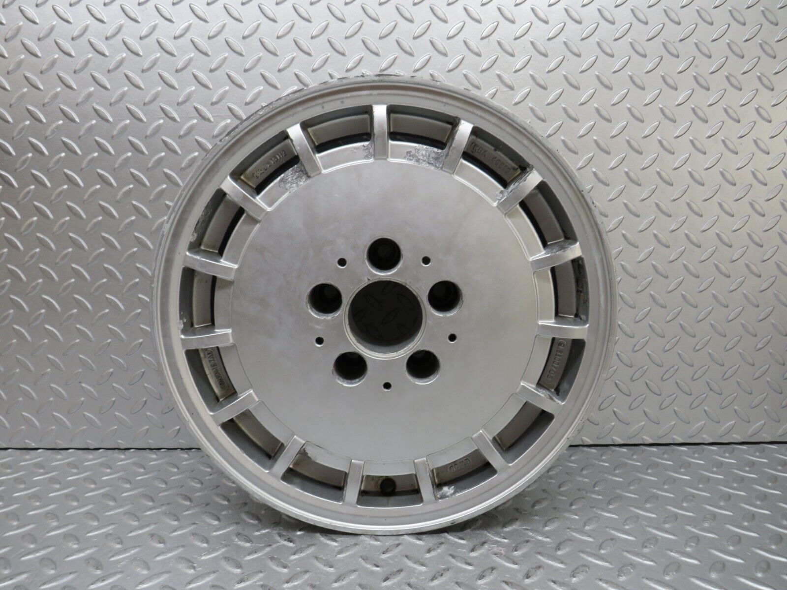36918 Mercedes-Benz Alloy Wheel 6.5Jx15 H2 ET30