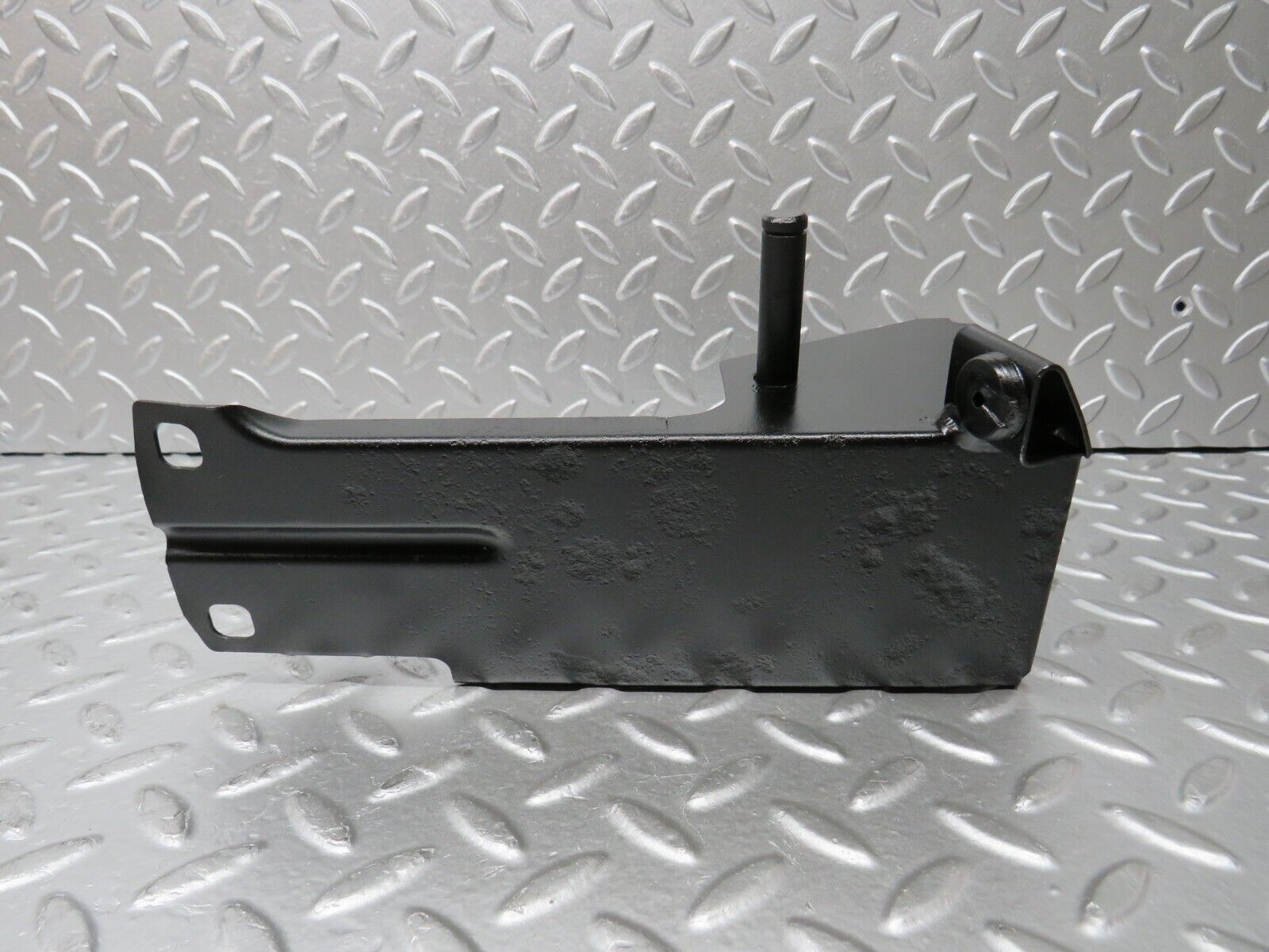 30137 Porsche 924 Accelerator Pedal Bracket