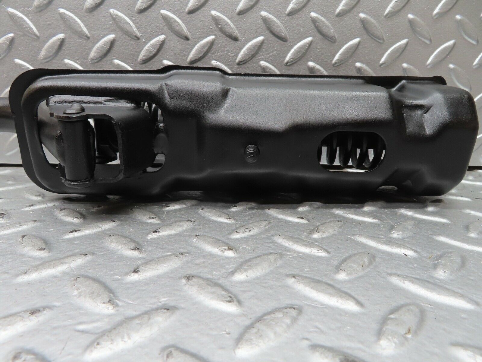 21526 Mercedes-Benz W126 300SE Trunk Hinge Right Side